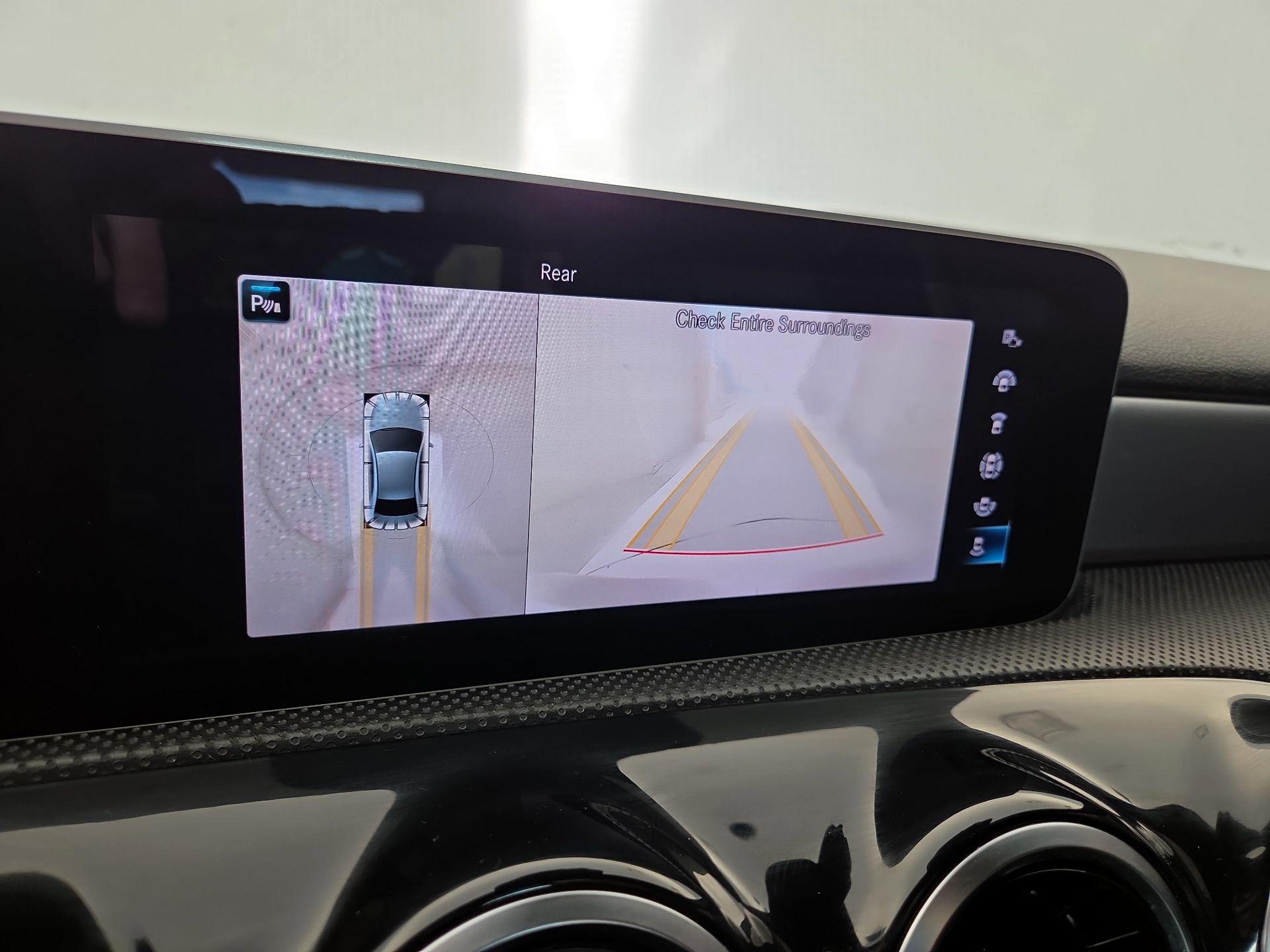 Thumbnail: 2020 Mercedes-Benz A-Class - 14