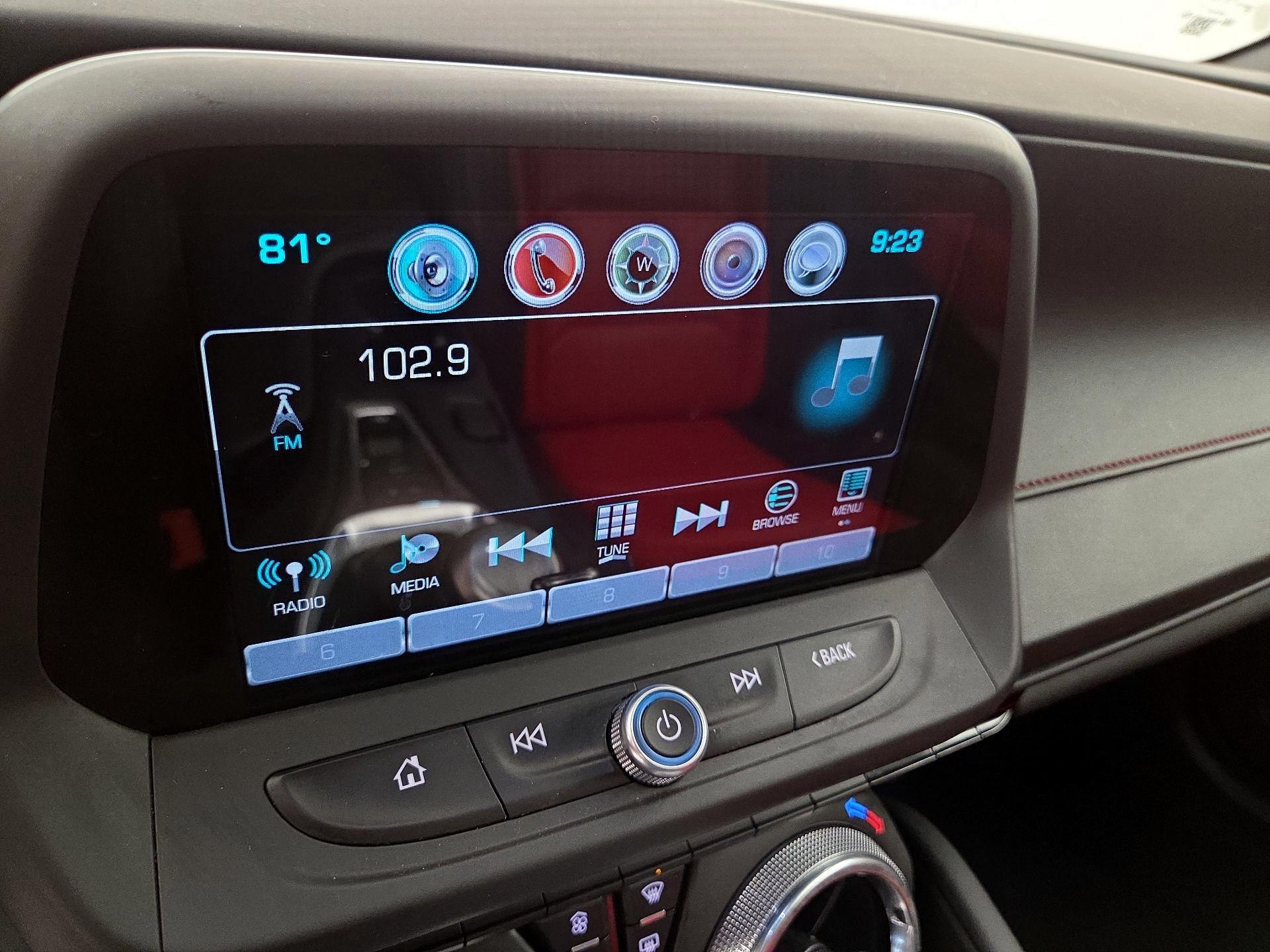 Thumbnail: 2018 Chevrolet Camaro - 15