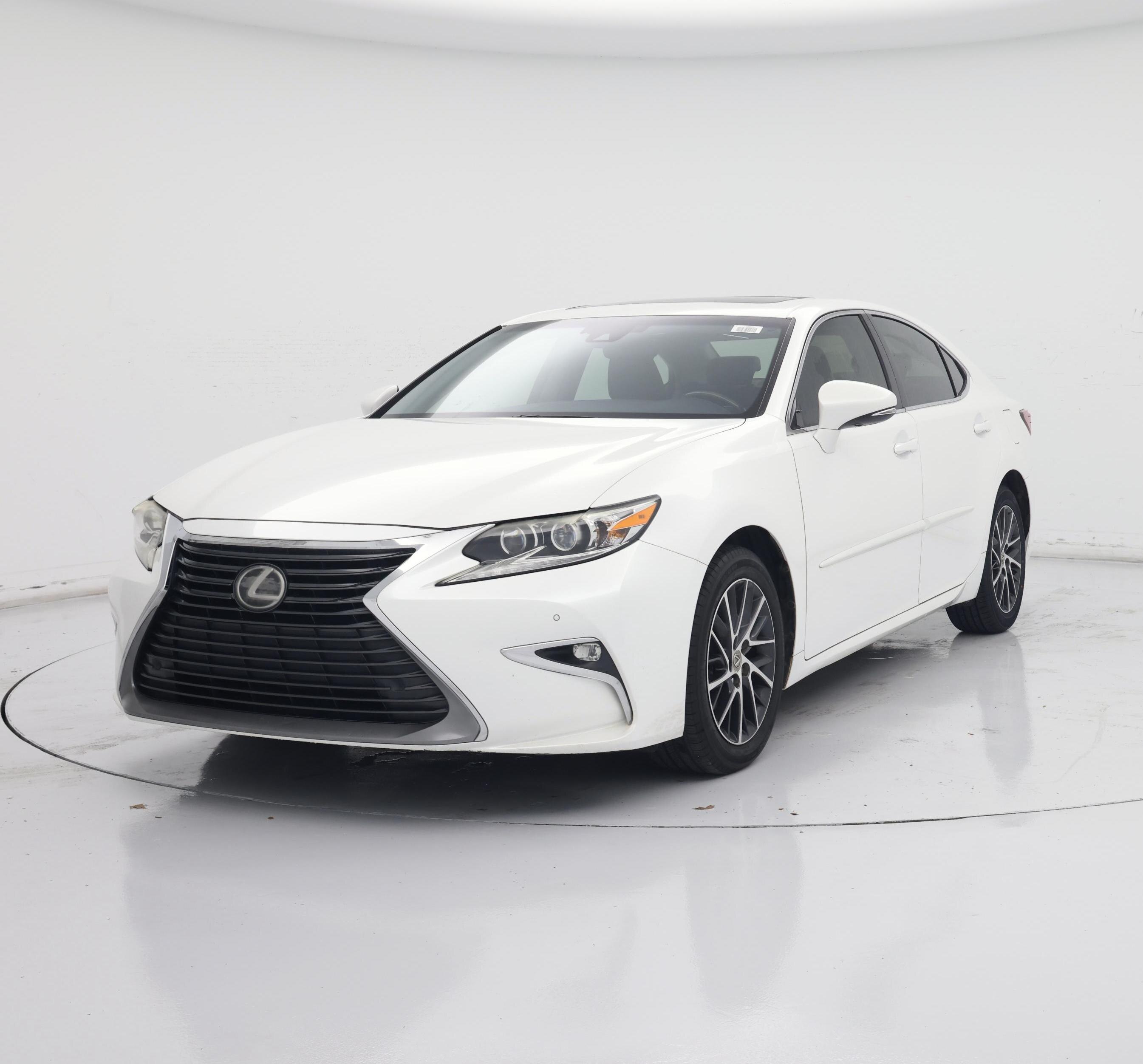 Thumbnail: 2016 Lexus ES - 4