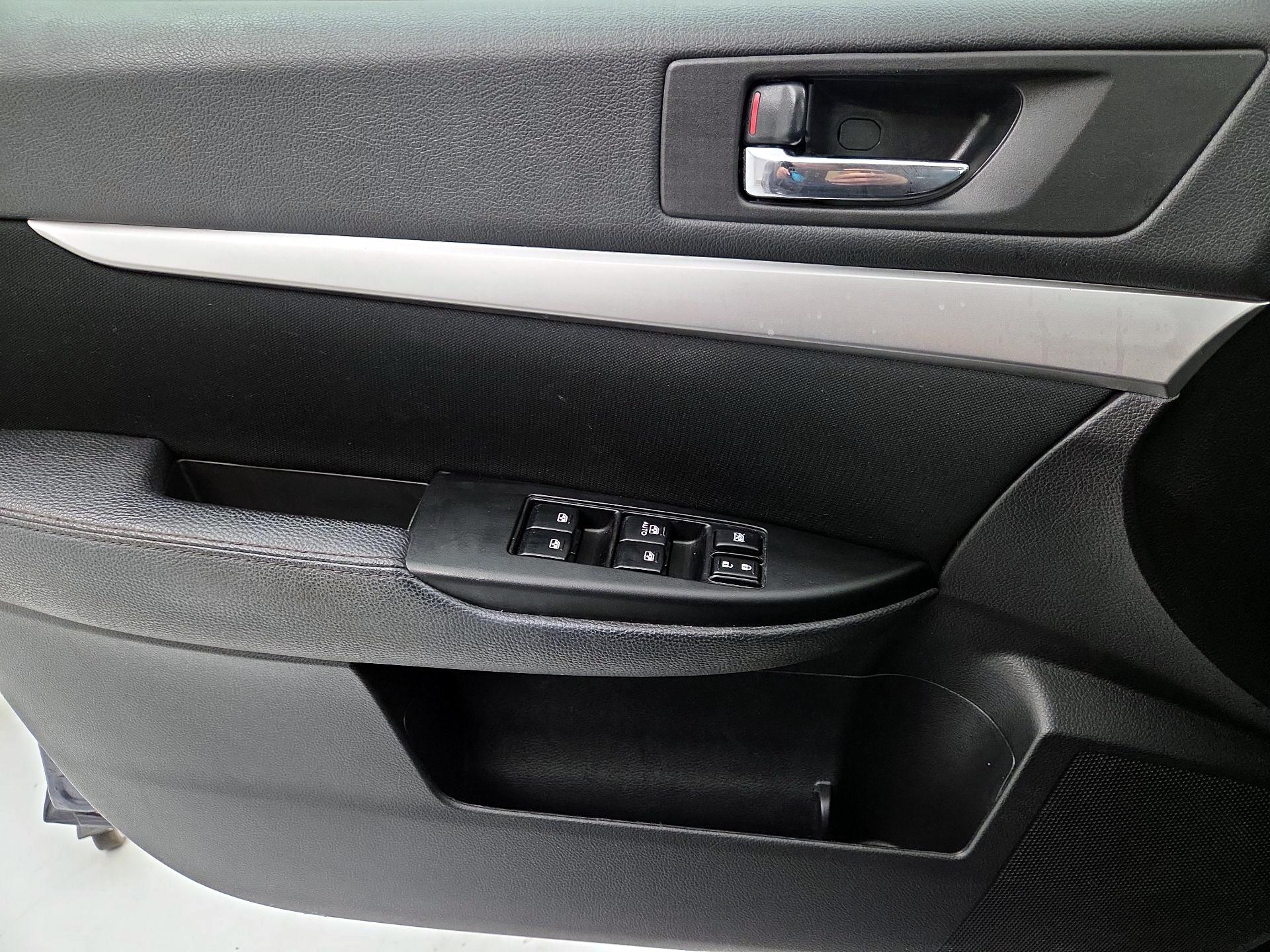 Thumbnail: 2014 Subaru Outback - 12