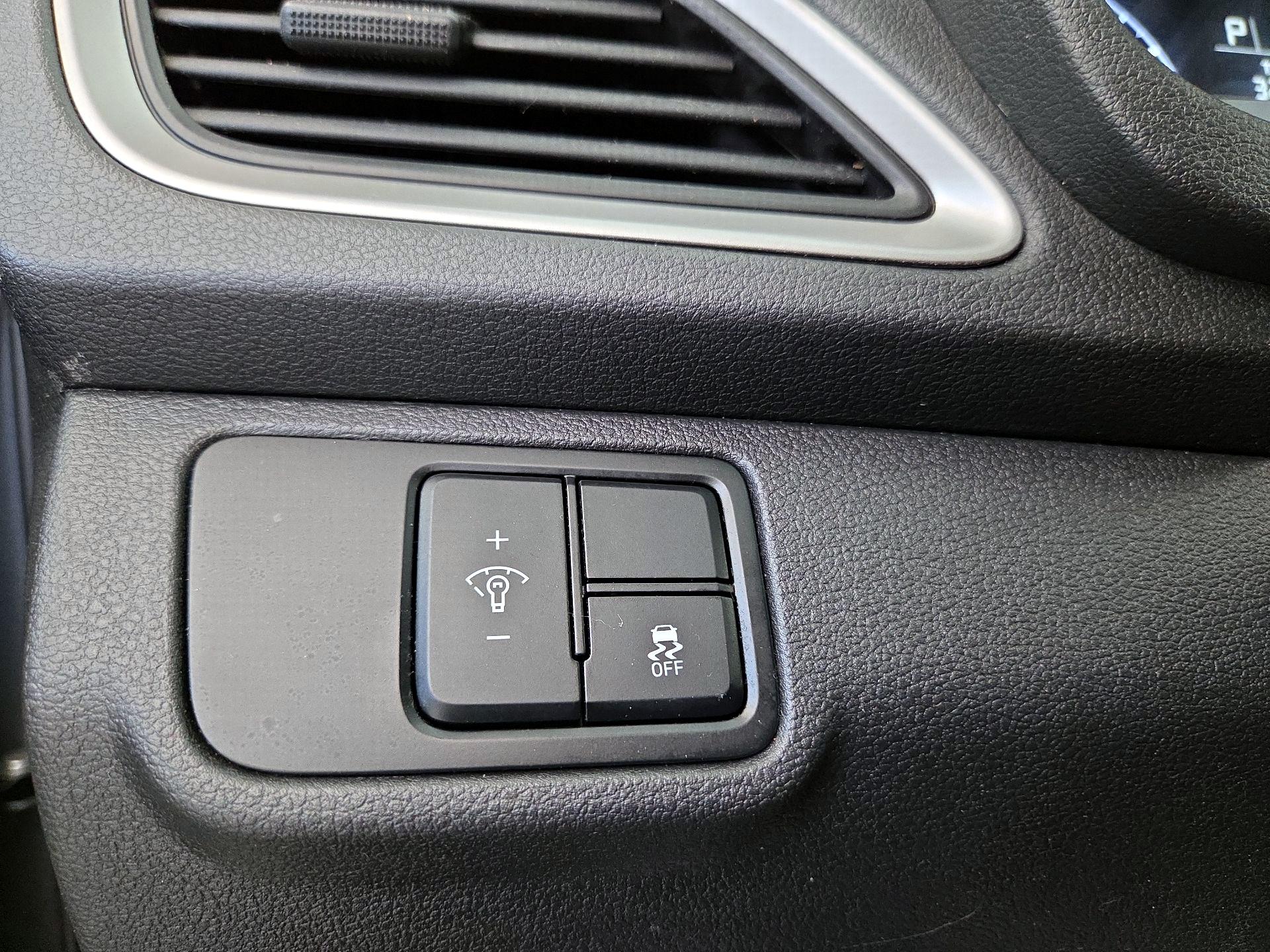 Thumbnail: 2022 Hyundai Accent - 13