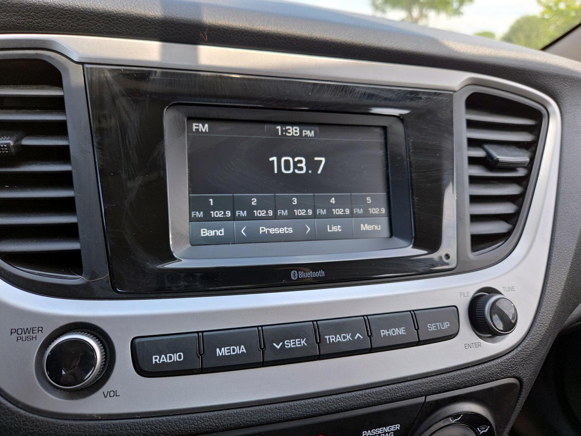 Thumbnail: 2022 Hyundai Accent - 15