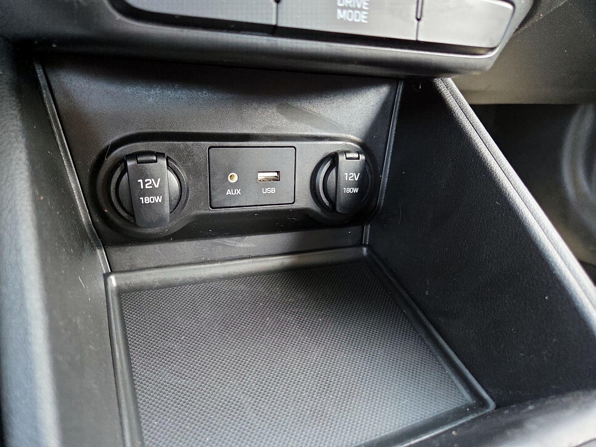 Thumbnail: 2022 Hyundai Accent - 18