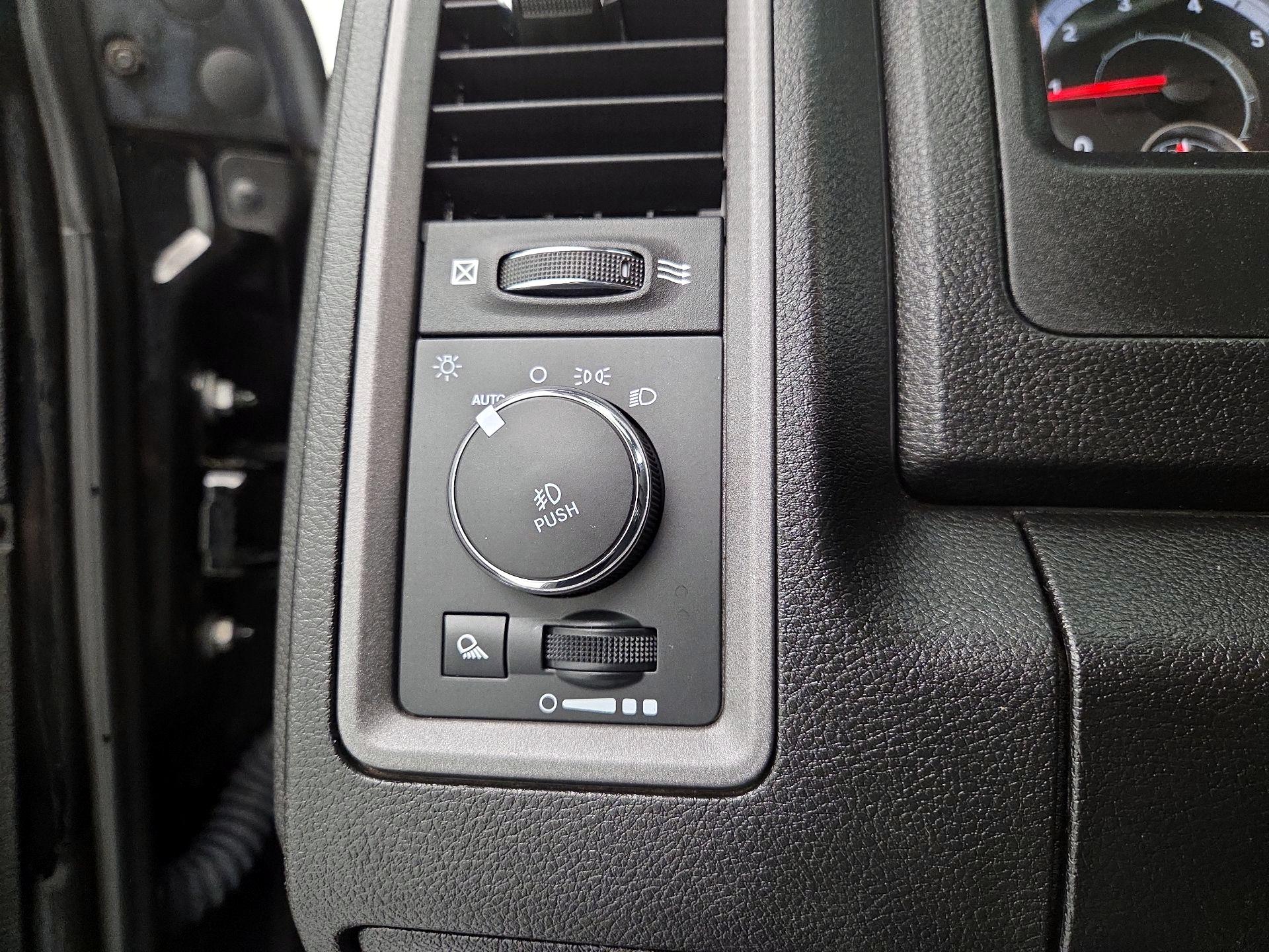 Thumbnail: 2022 RAM 1500 Classic - 13