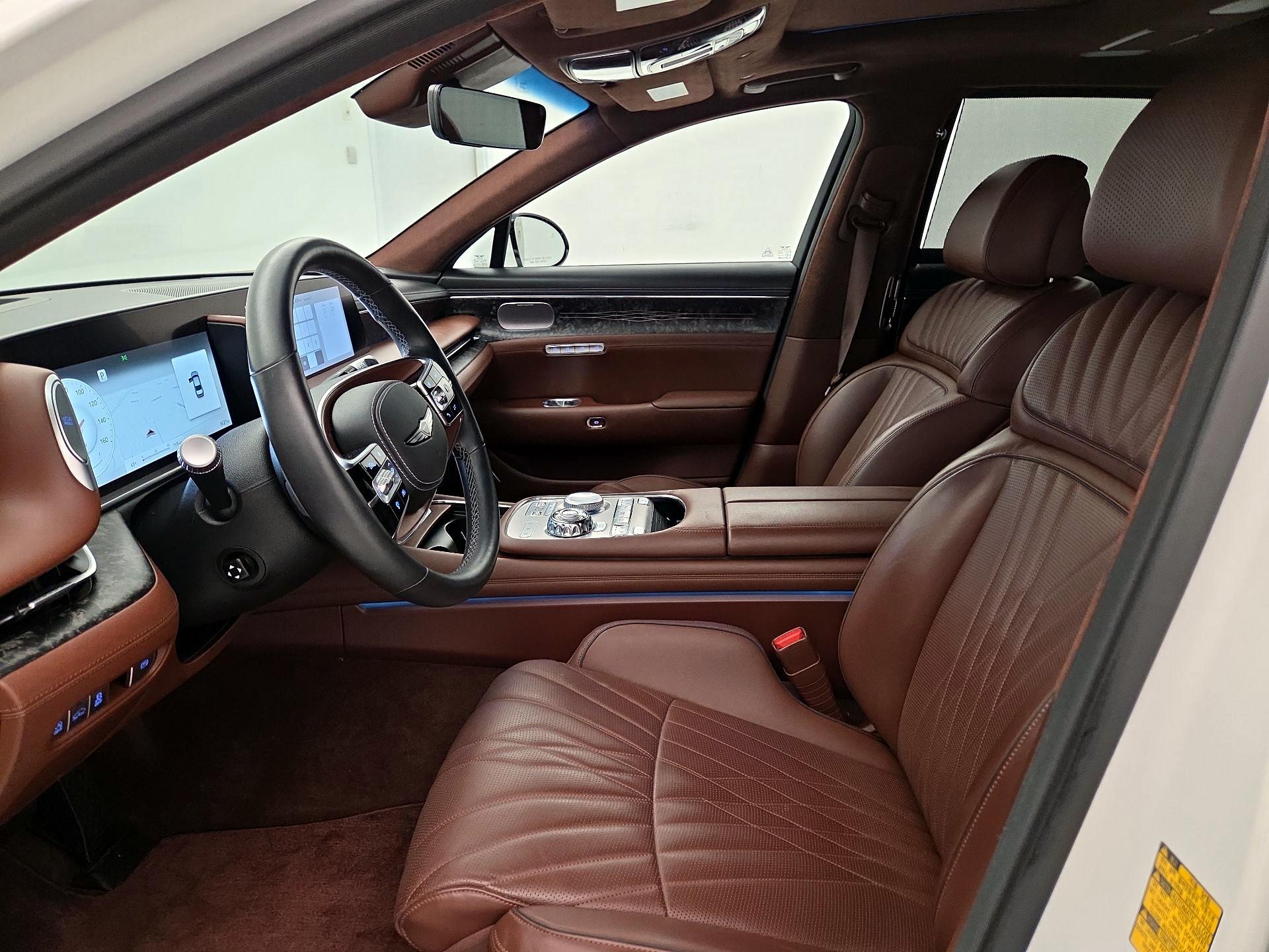 Thumbnail: 2024 Genesis G90 - 11