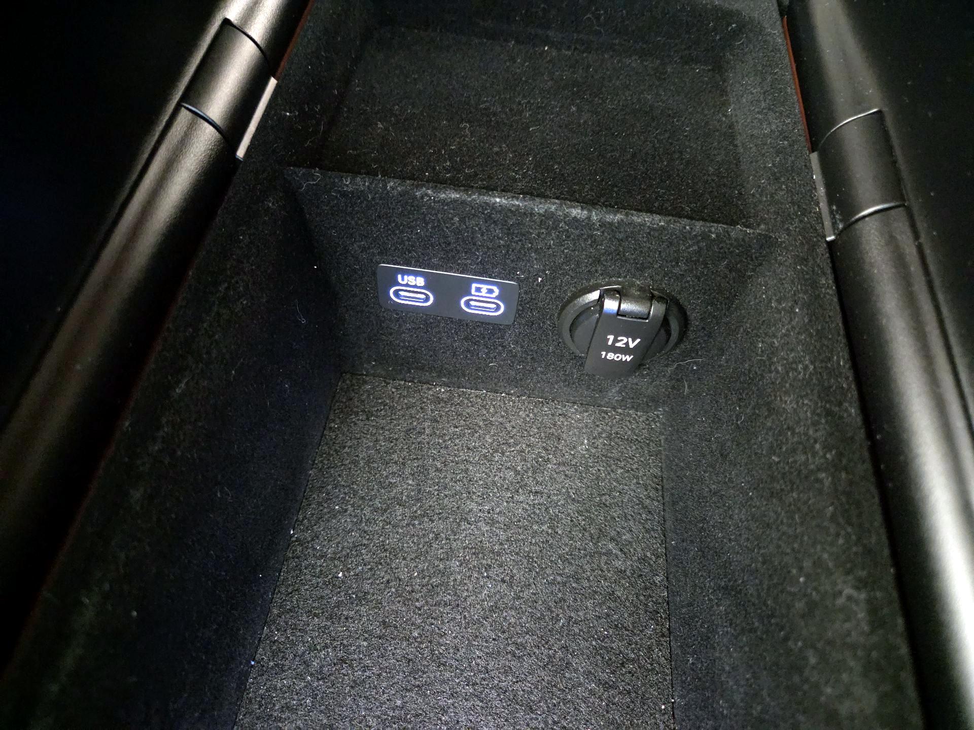 Thumbnail: 2024 Genesis G90 - 19