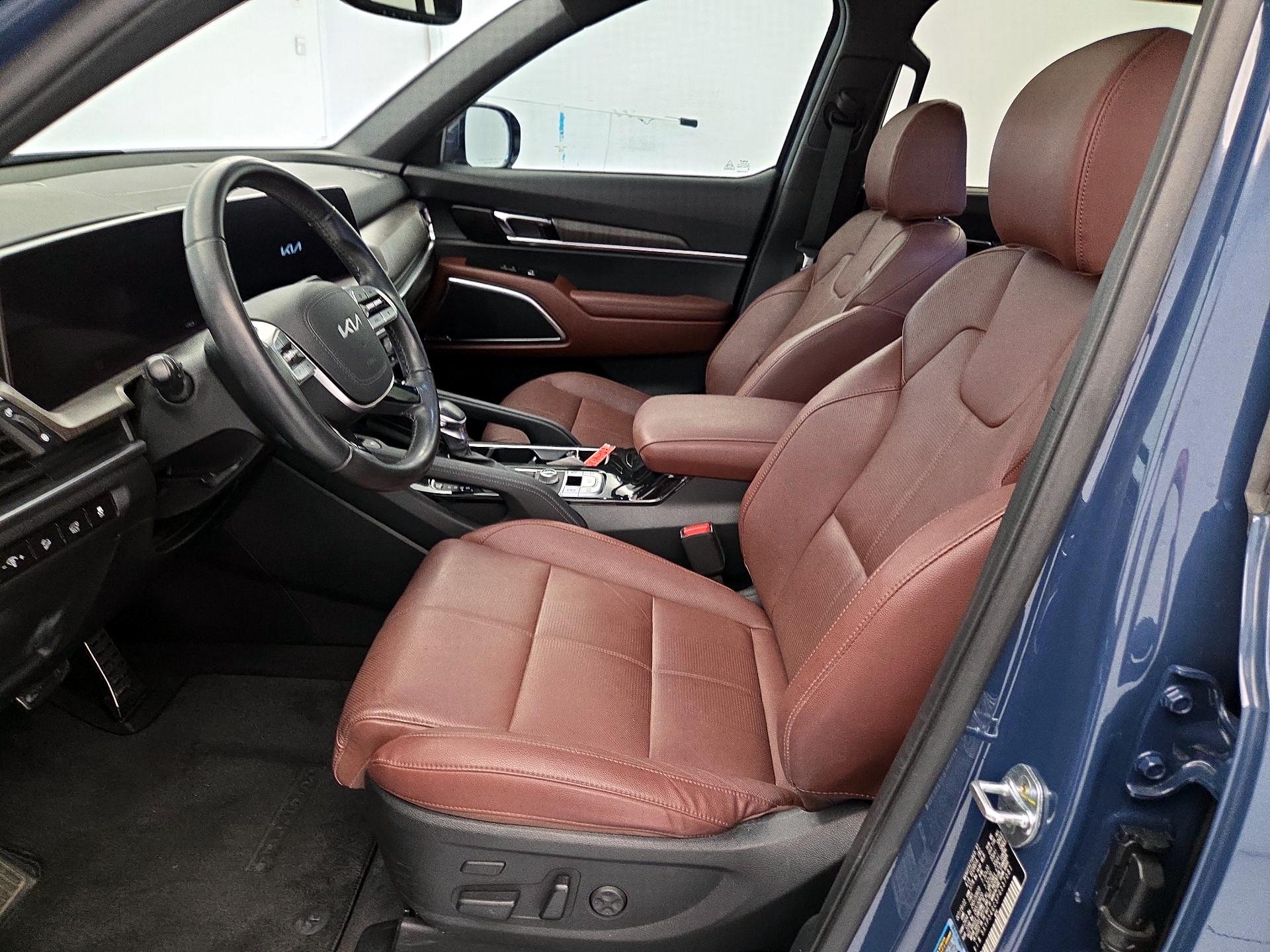 Thumbnail: 2023 Kia Telluride - 11