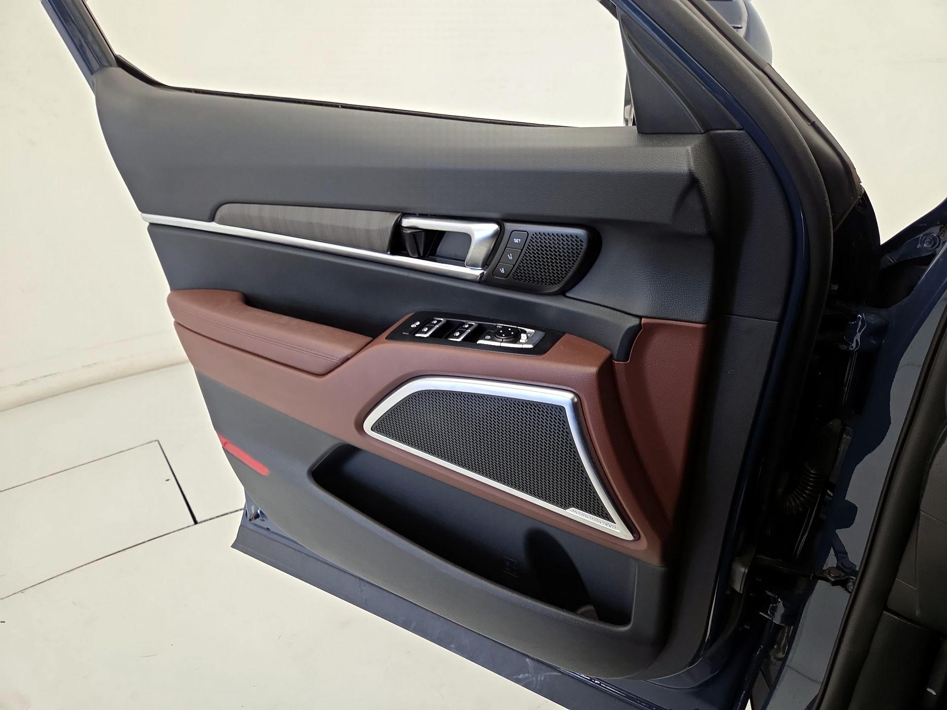 Thumbnail: 2023 Kia Telluride - 12