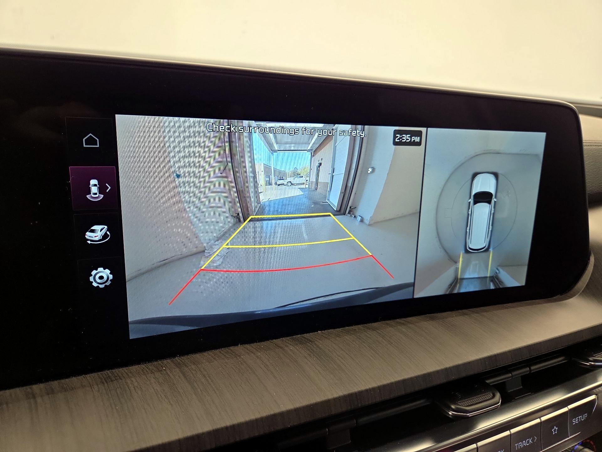 Thumbnail: 2023 Kia Telluride - 14