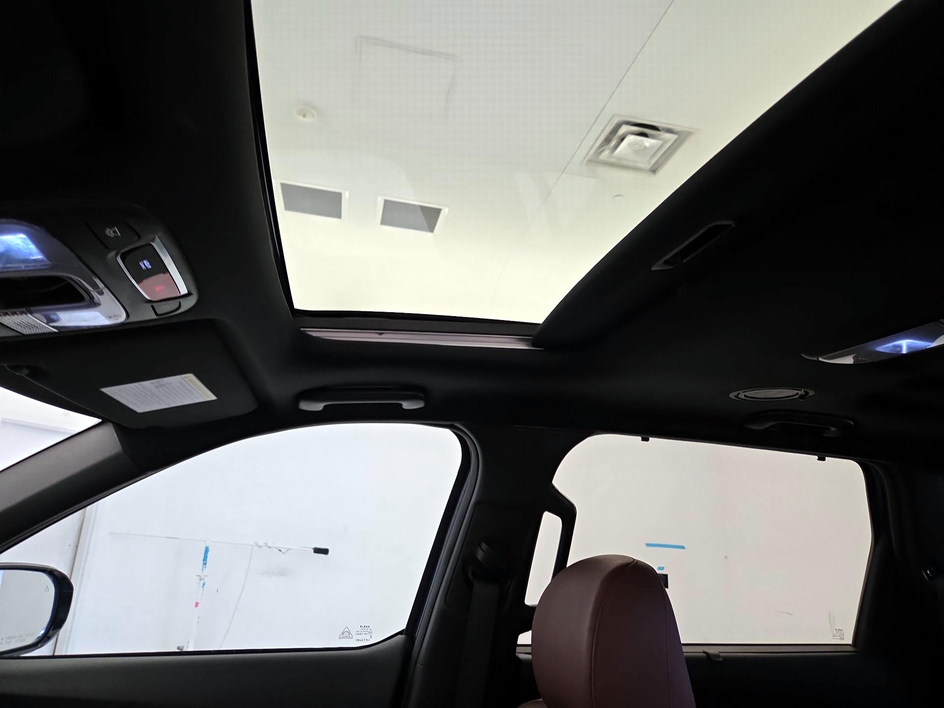 Thumbnail: 2023 Kia Telluride - 19