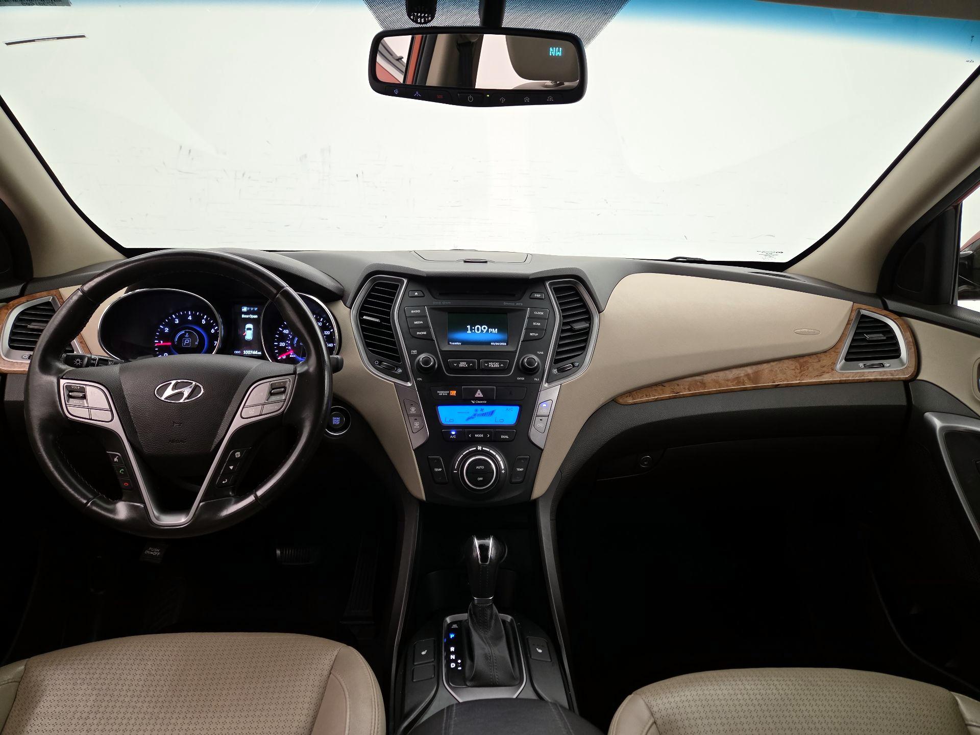 Thumbnail: 2015 Hyundai Santa Fe - 9