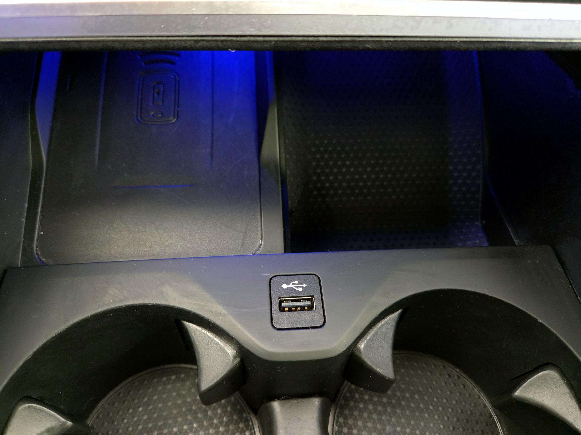 Thumbnail: 2023 BMW X6 - 19