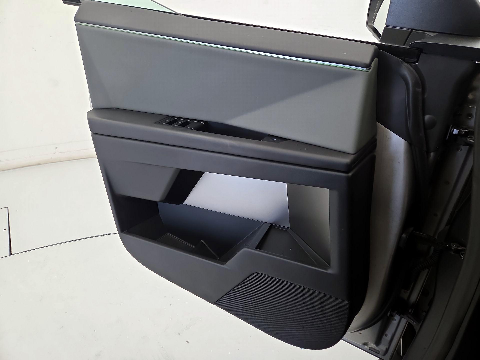 Thumbnail: 2025 Tesla Cybertruck - 12