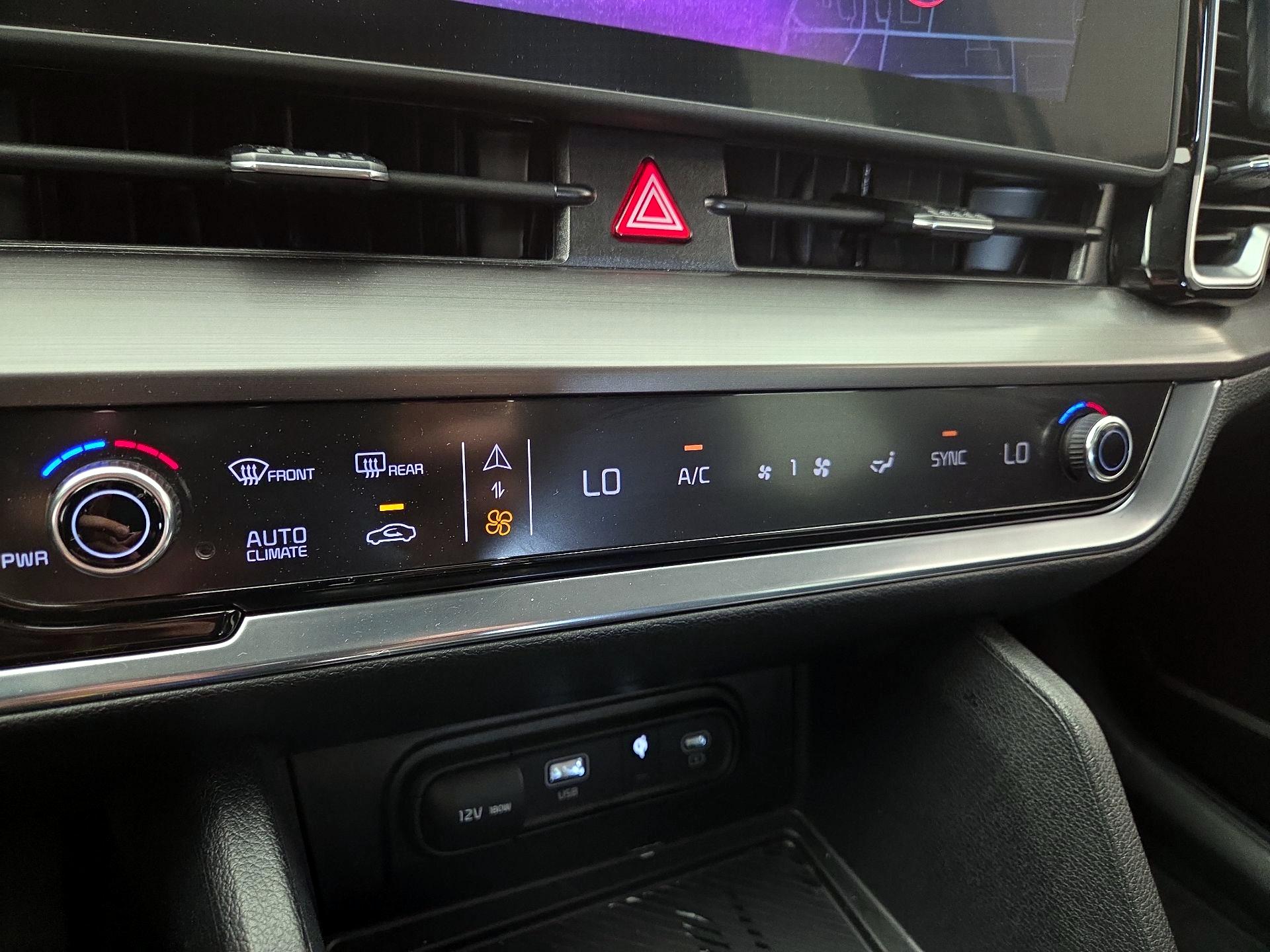 Thumbnail: 2023 Kia Sportage - 17