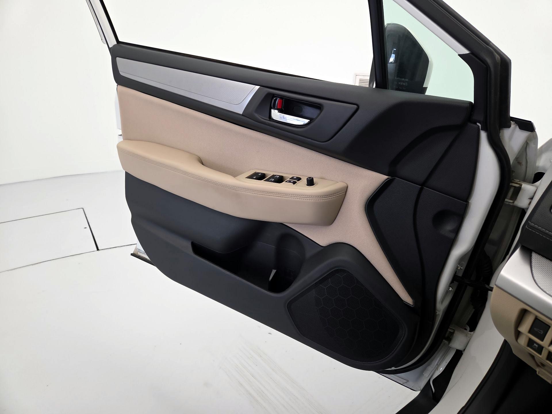 Thumbnail: 2019 Subaru Outback - 12