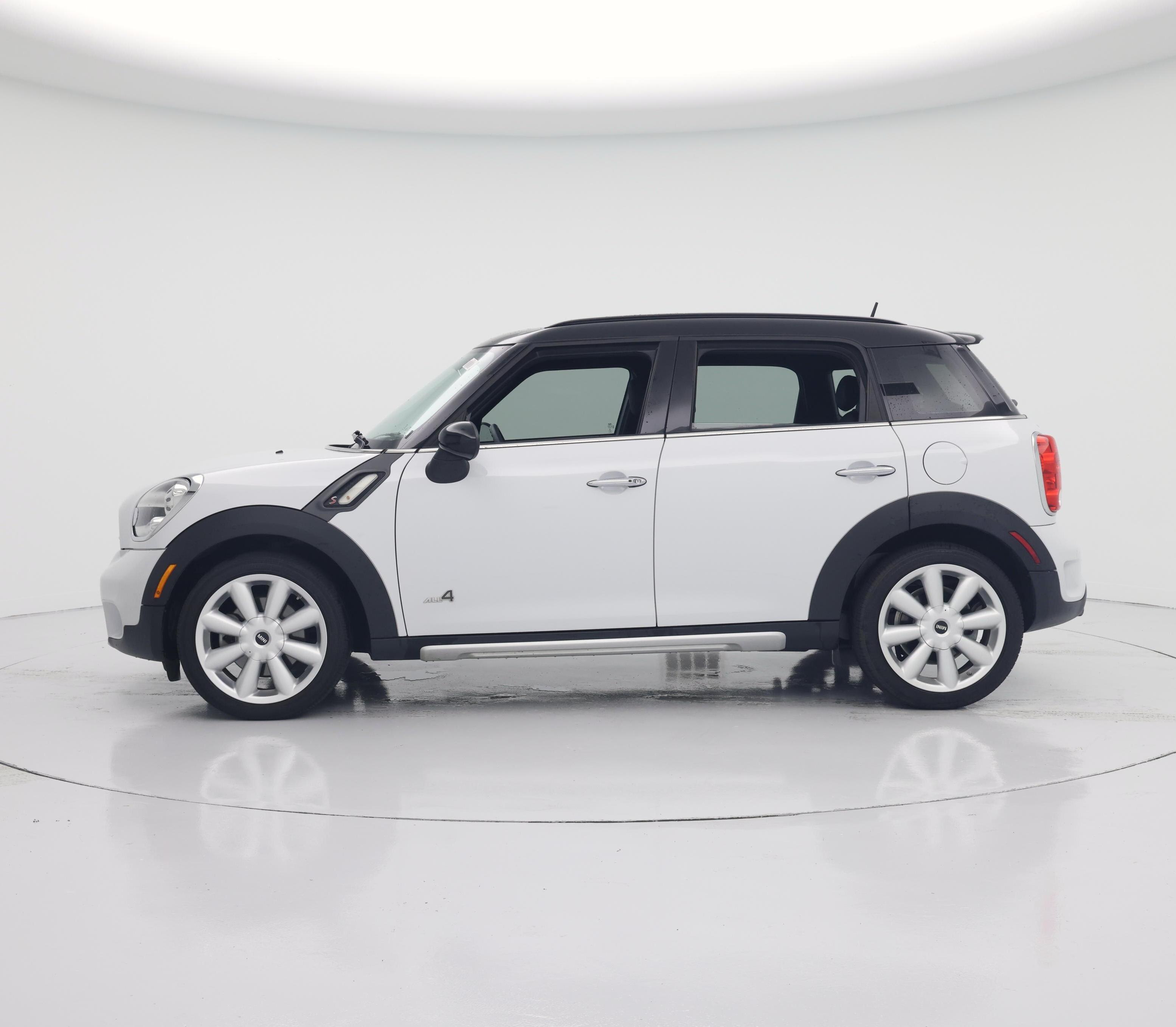 Thumbnail: 2016 MINI Cooper Countryman - 3