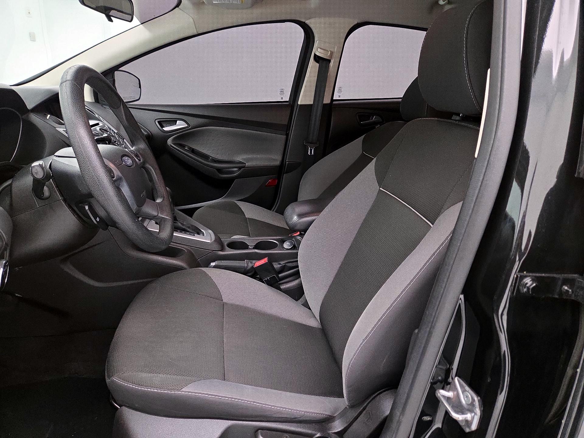 Thumbnail: 2014 Ford Focus - 11