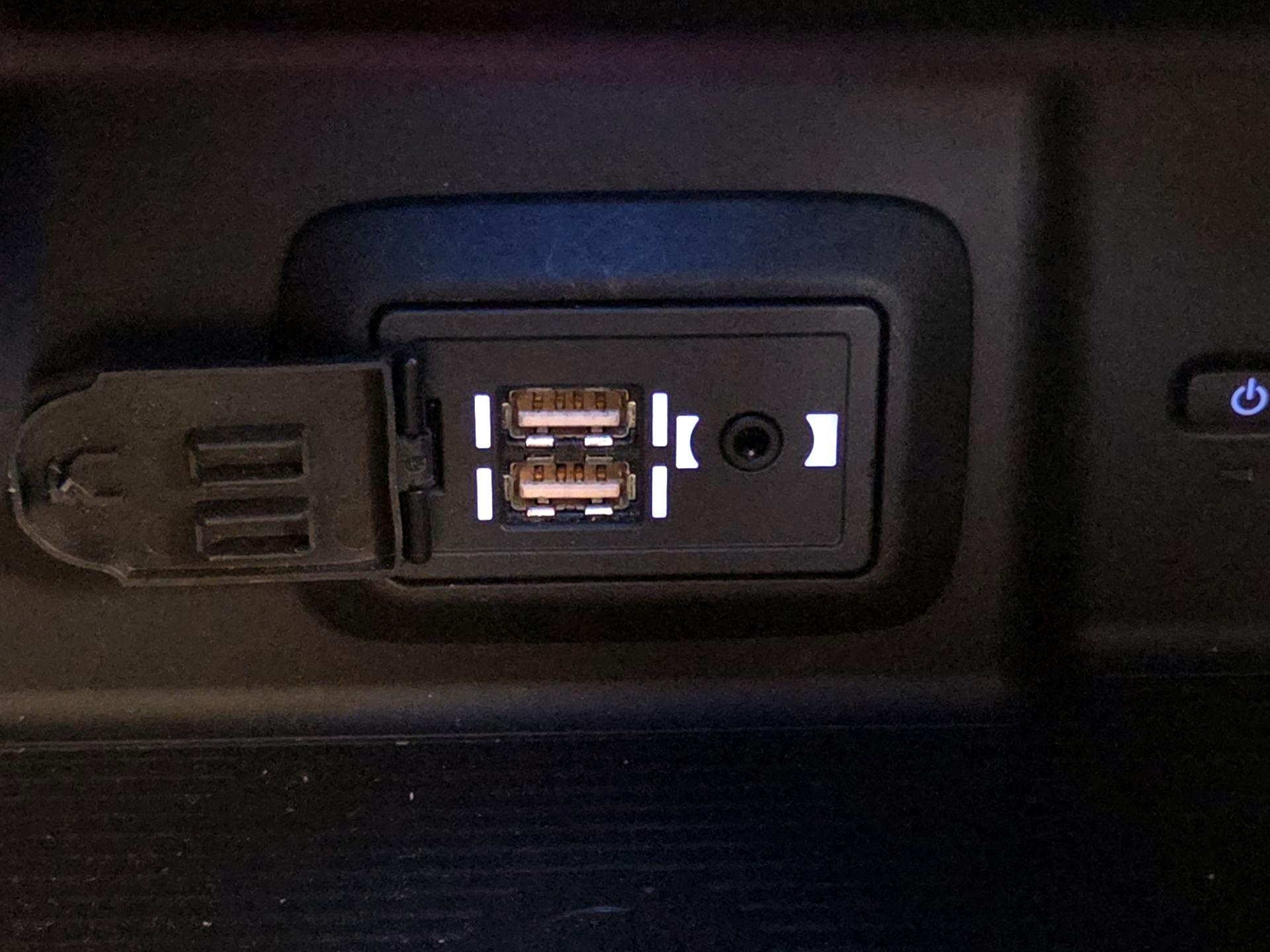 Thumbnail: 2021 Toyota Venza - 19