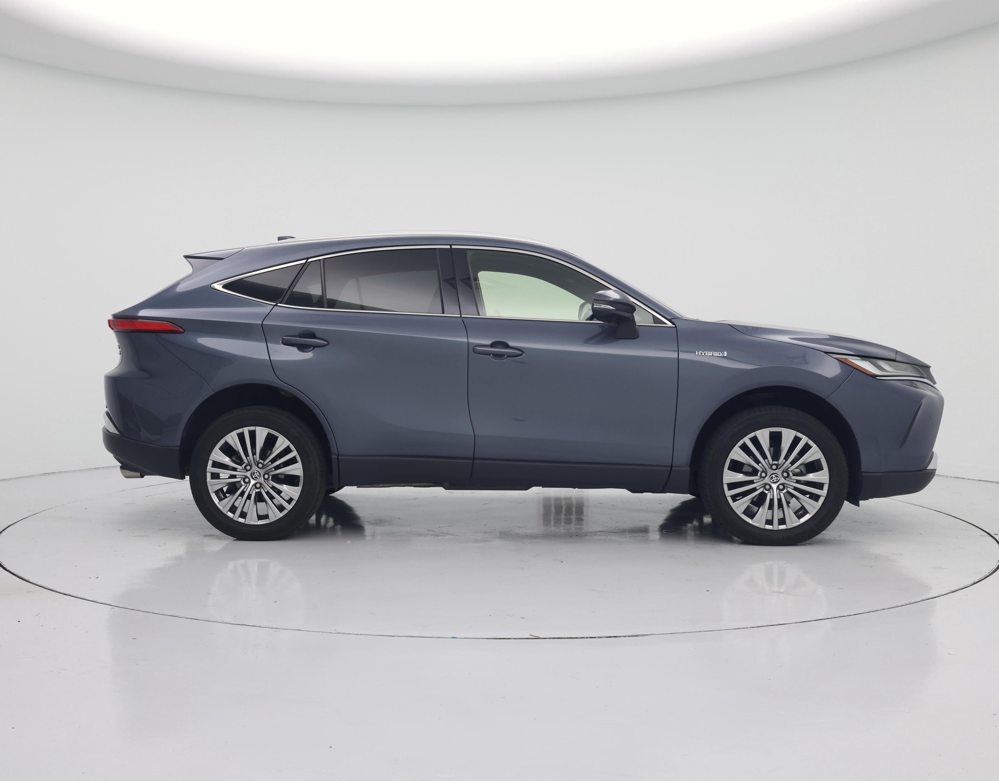 Thumbnail: 2021 Toyota Venza - 7