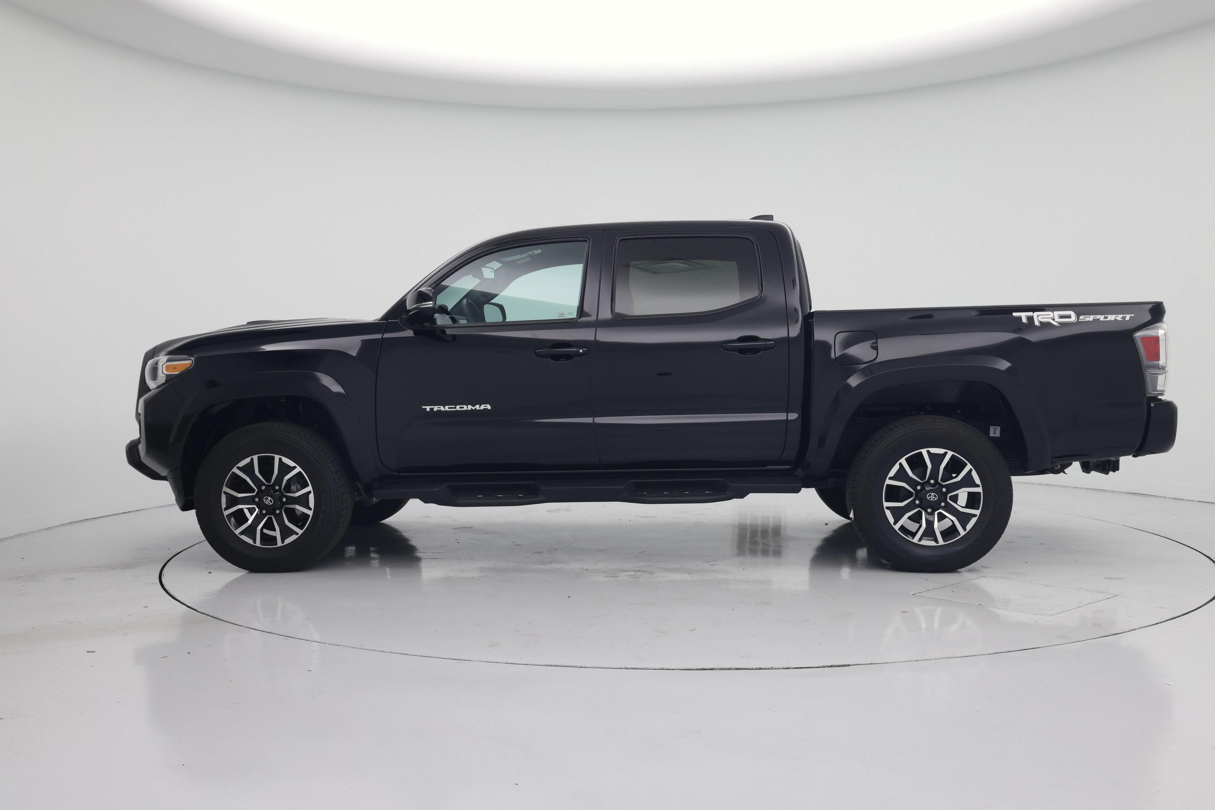 Thumbnail: 2021 Toyota Tacoma - 3