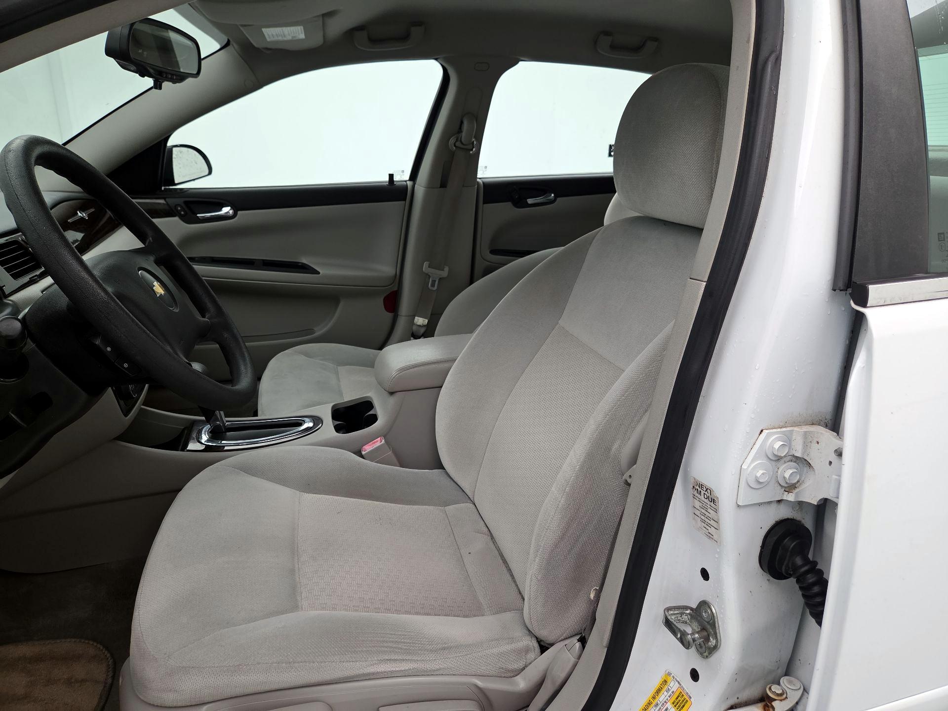 Thumbnail: 2016 Chevrolet Impala - 11