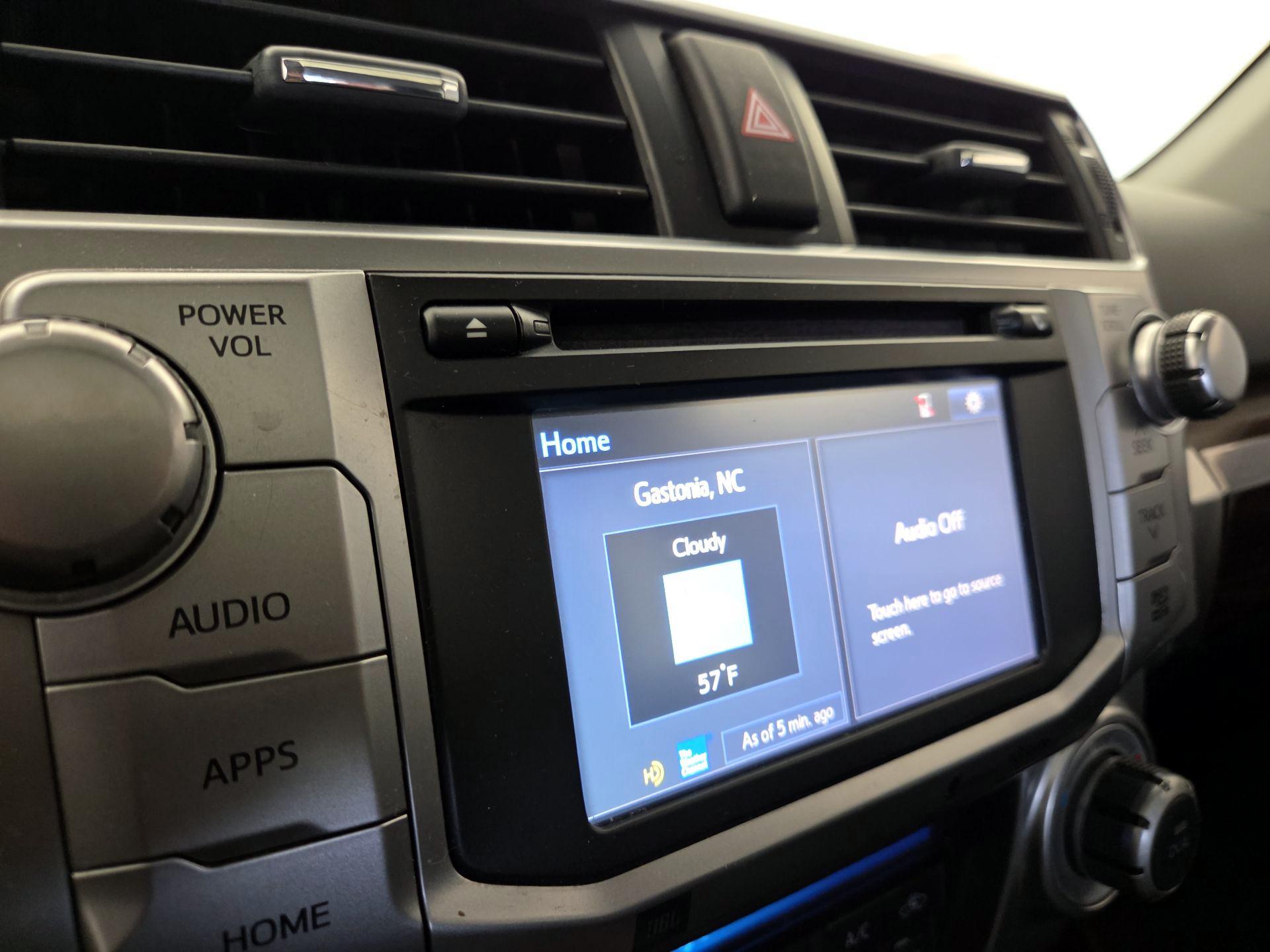 Thumbnail: 2014 Toyota 4Runner - 15
