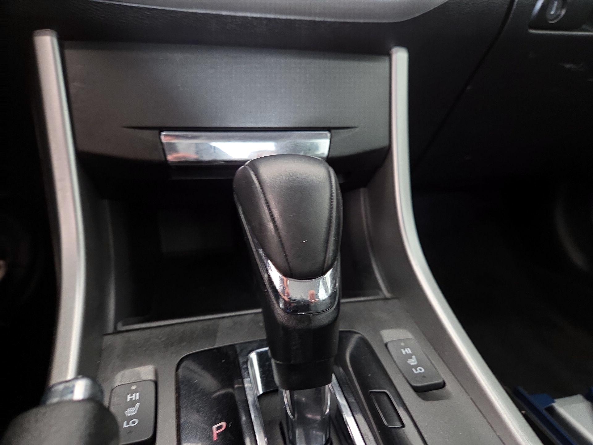 Thumbnail: 2015 Honda Accord - 17