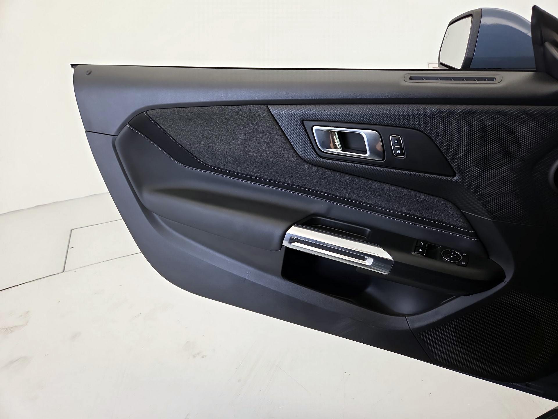 Thumbnail: 2025 Ford Mustang - 12