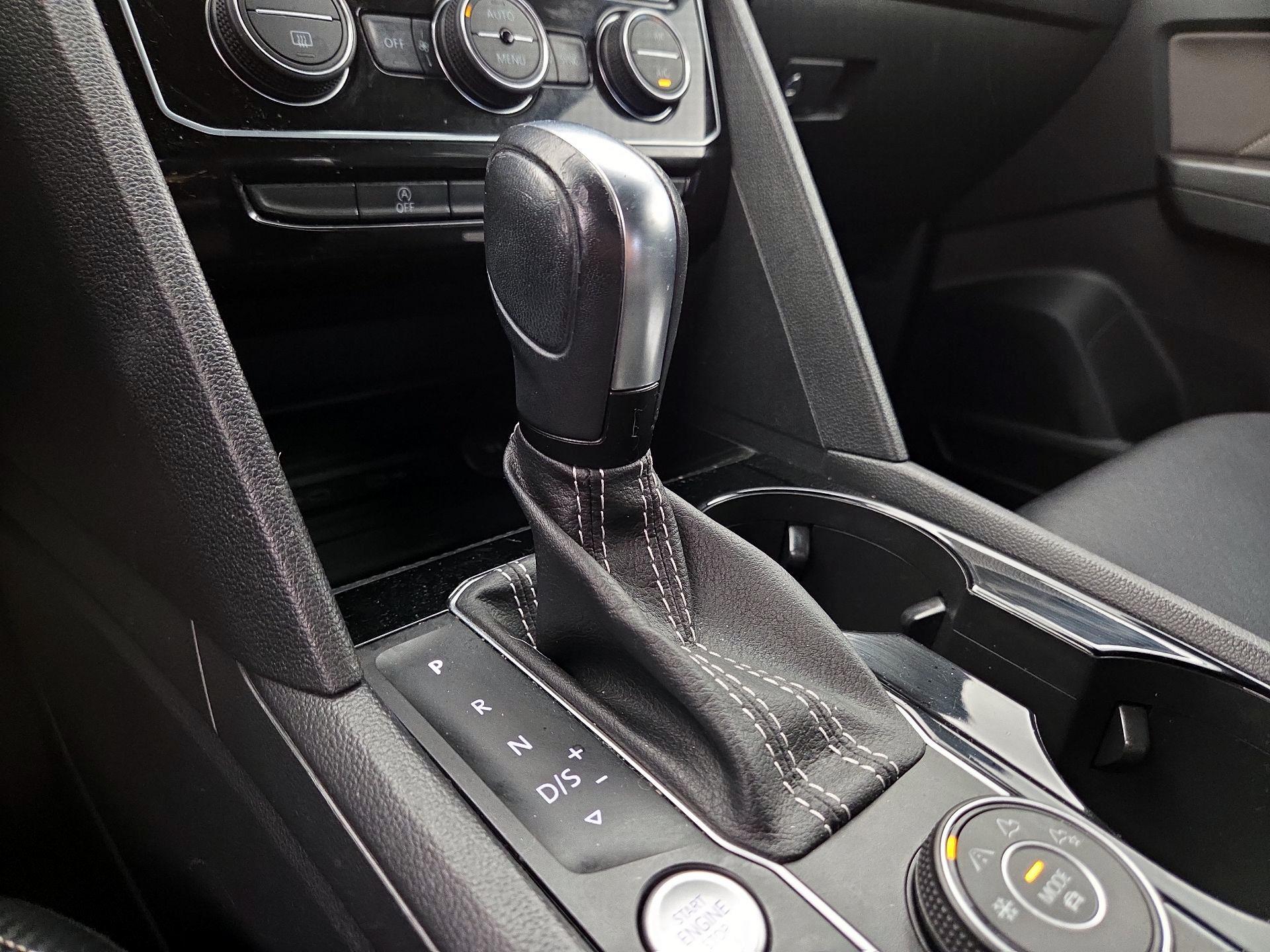 Thumbnail: 2023 Volkswagen Atlas - 17