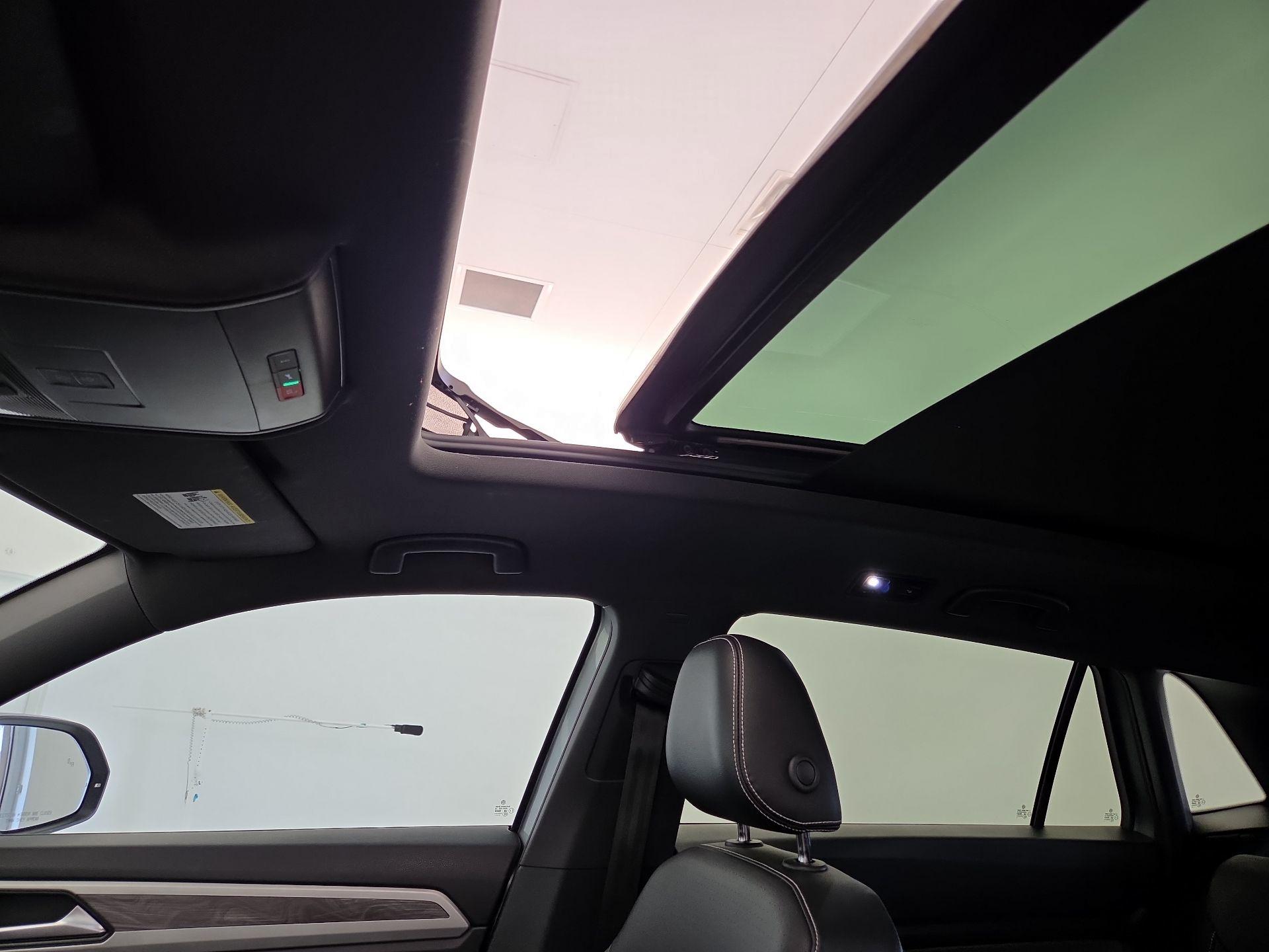 Thumbnail: 2023 Volkswagen Atlas - 19