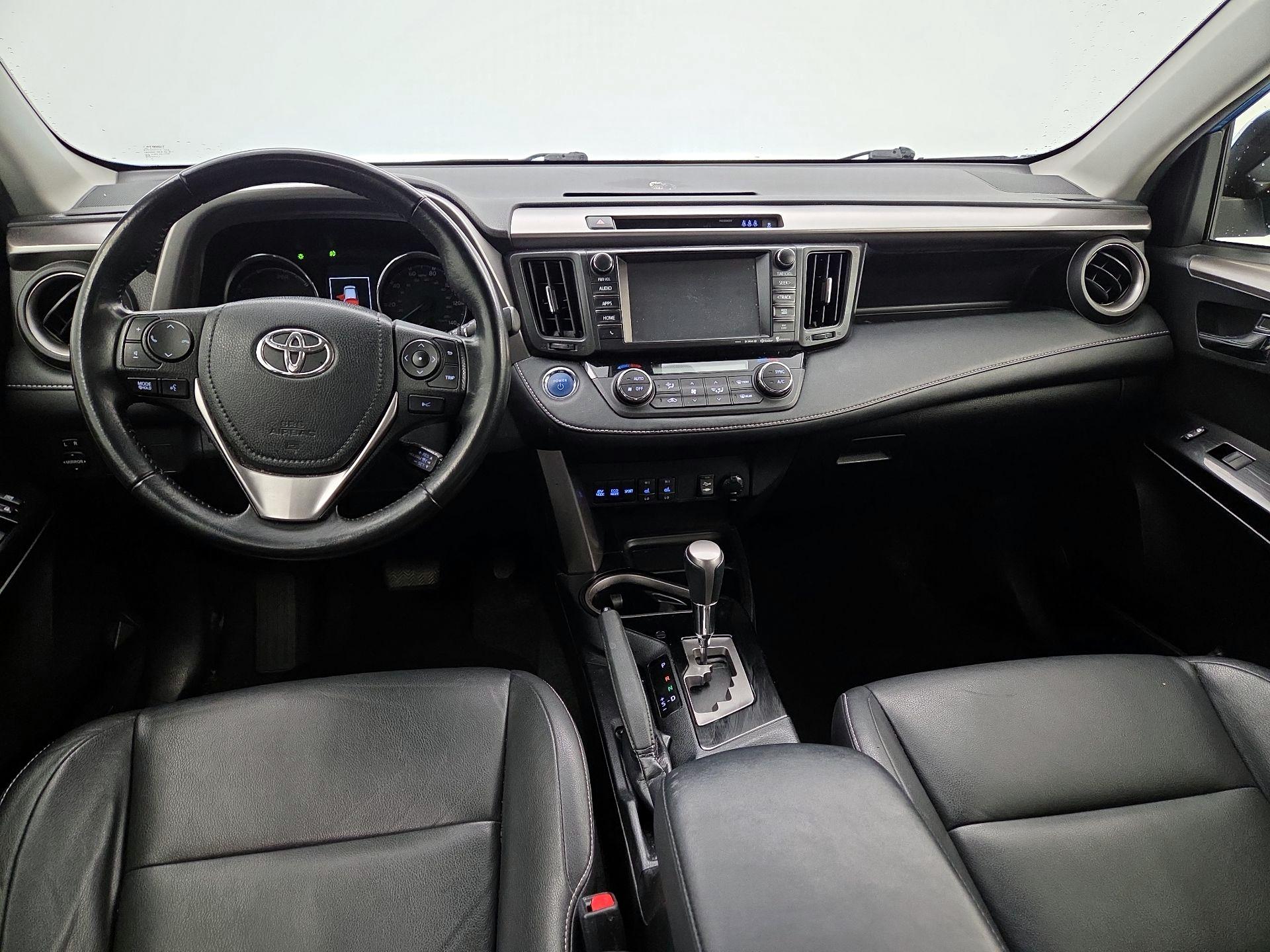 Thumbnail: 2018 Toyota RAV4 - 9