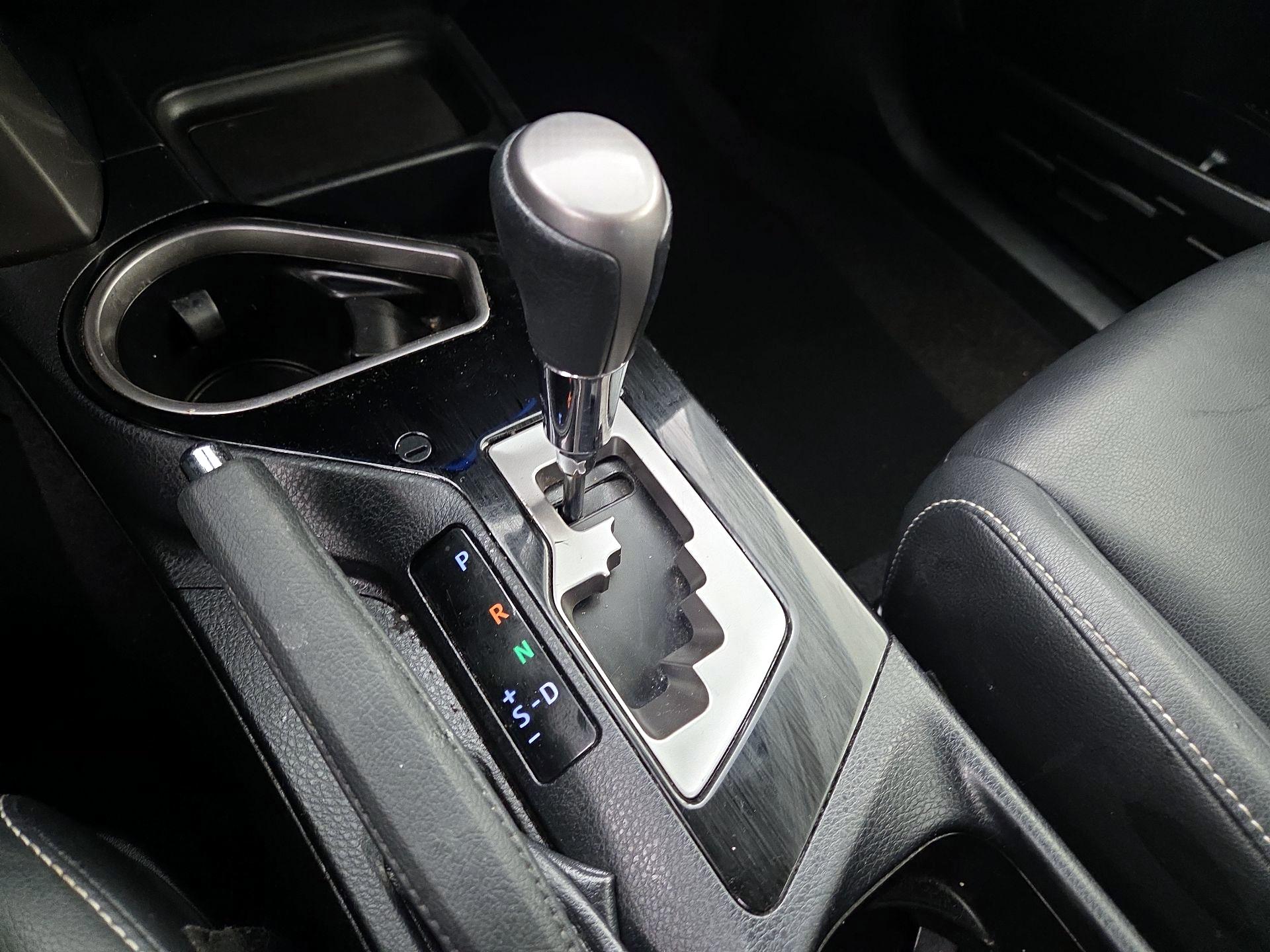 Thumbnail: 2018 Toyota RAV4 - 17