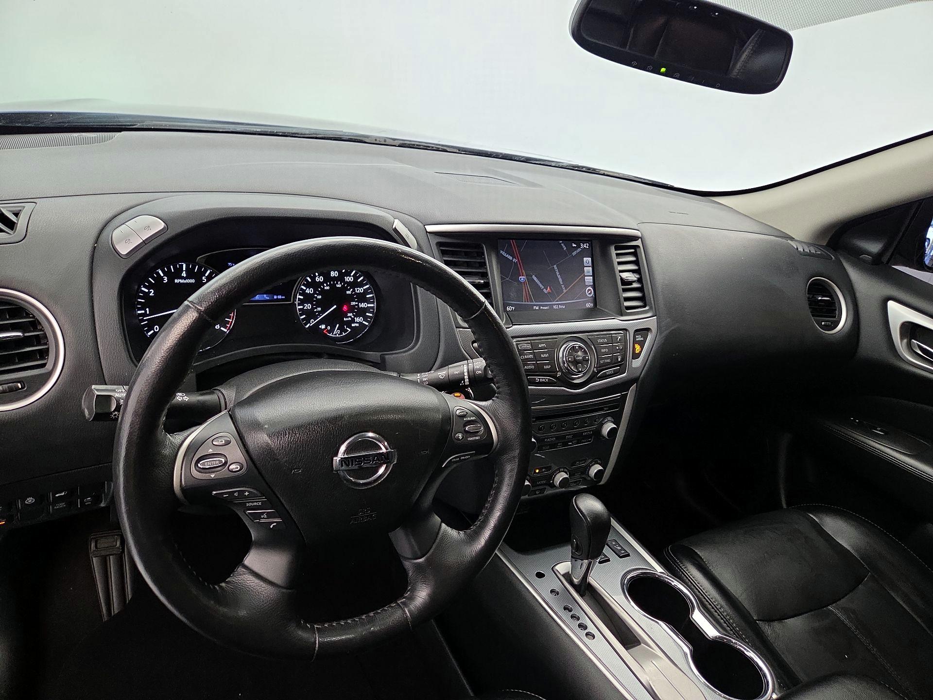 Thumbnail: 2020 Nissan Pathfinder - 9