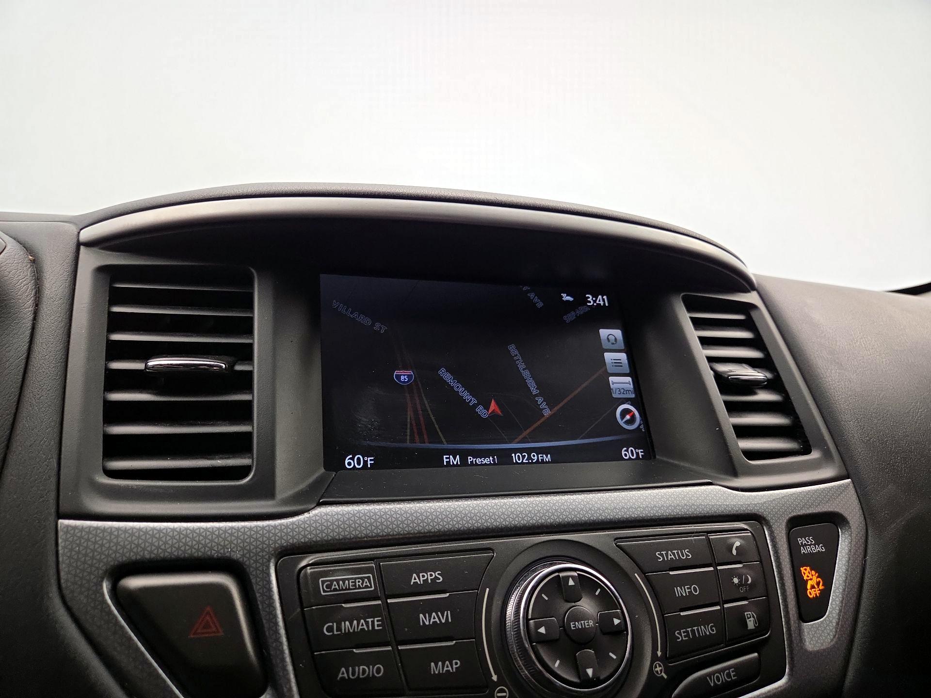 Thumbnail: 2020 Nissan Pathfinder - 14