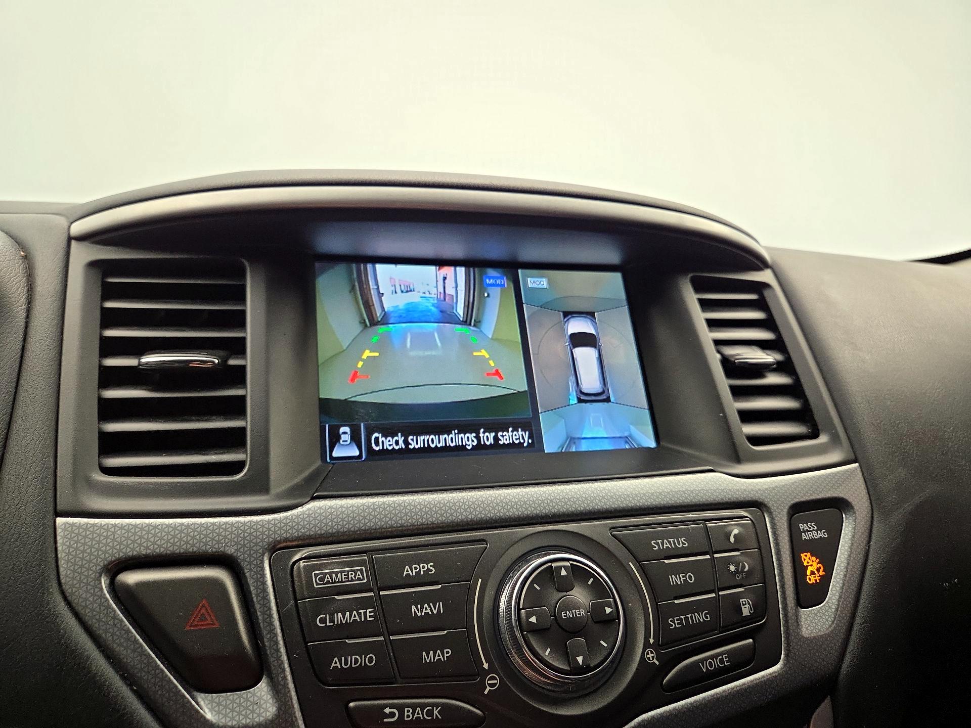 Thumbnail: 2020 Nissan Pathfinder - 15