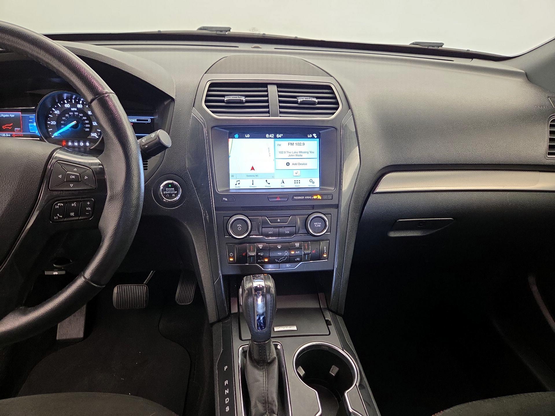 Thumbnail: 2018 Ford Explorer - 9