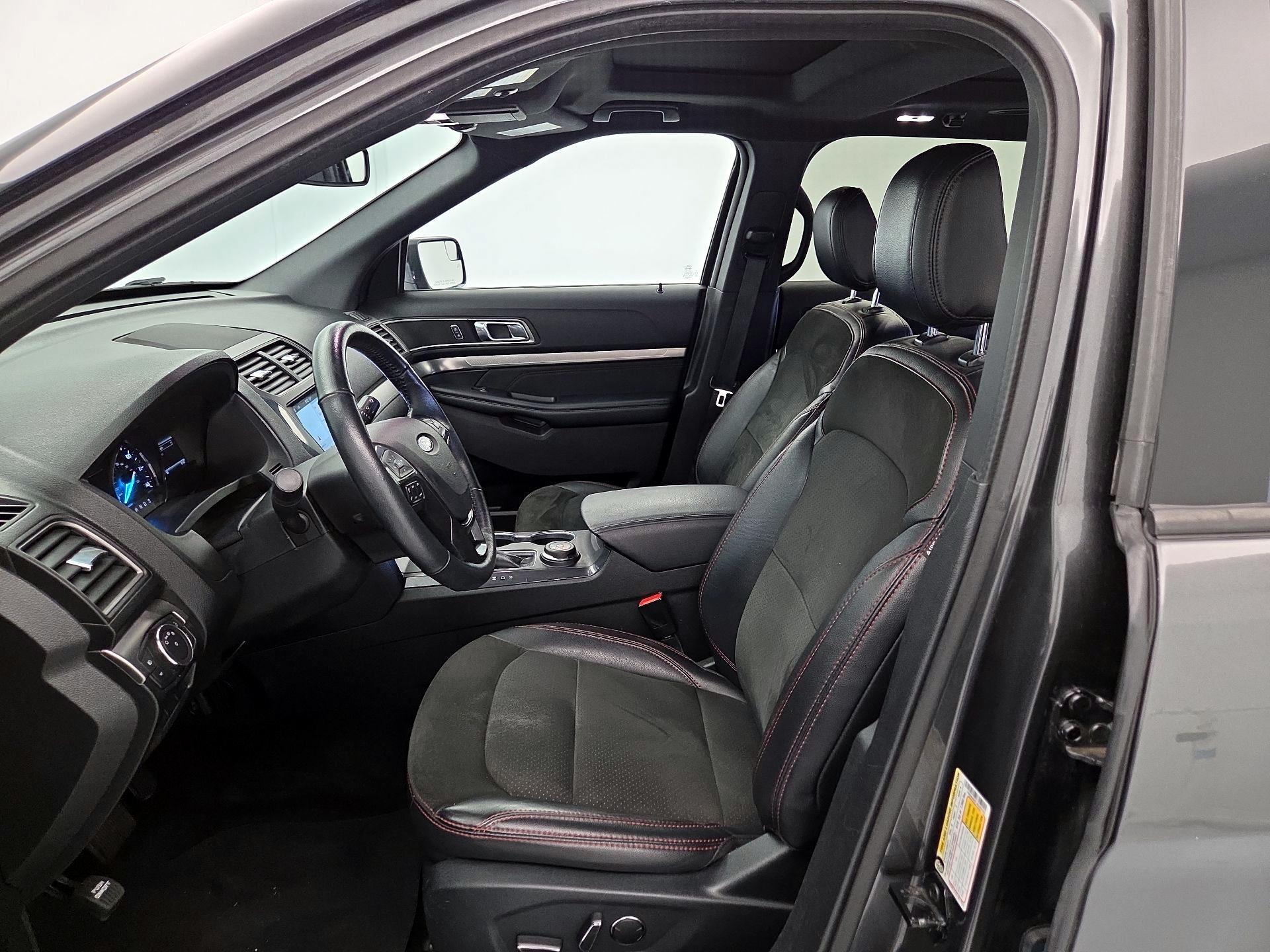 Thumbnail: 2018 Ford Explorer - 11