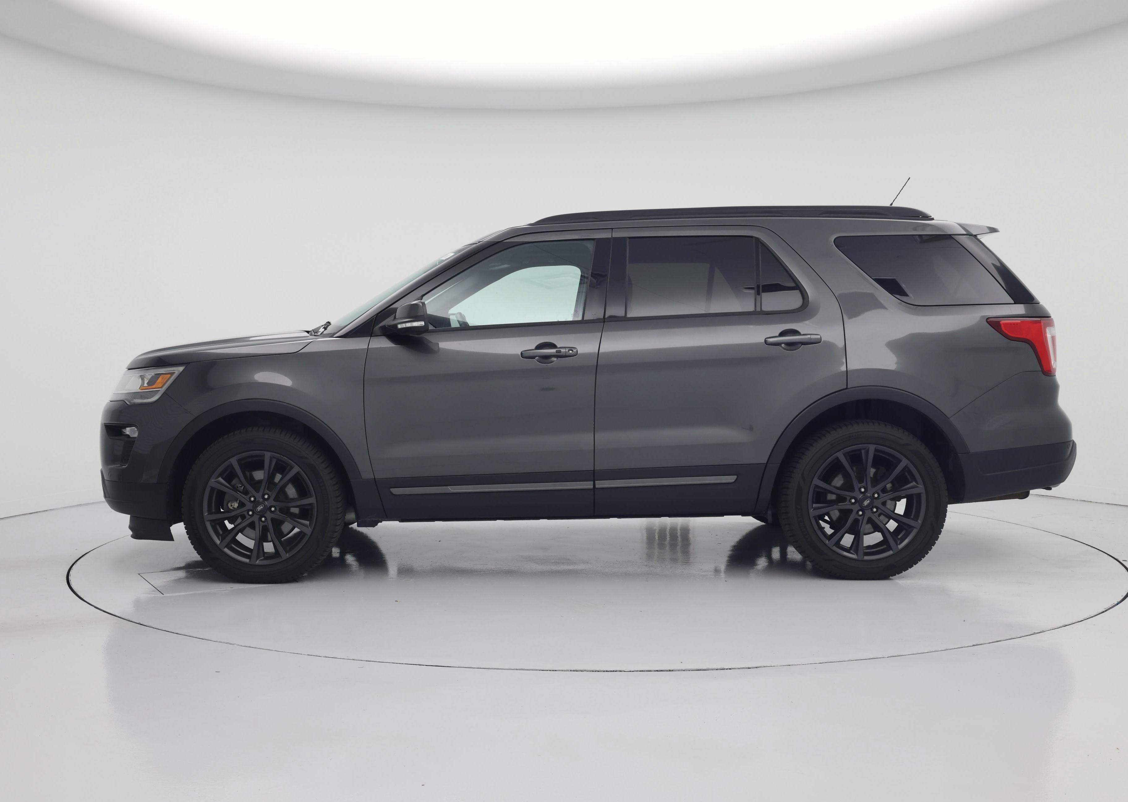 Thumbnail: 2018 Ford Explorer - 3