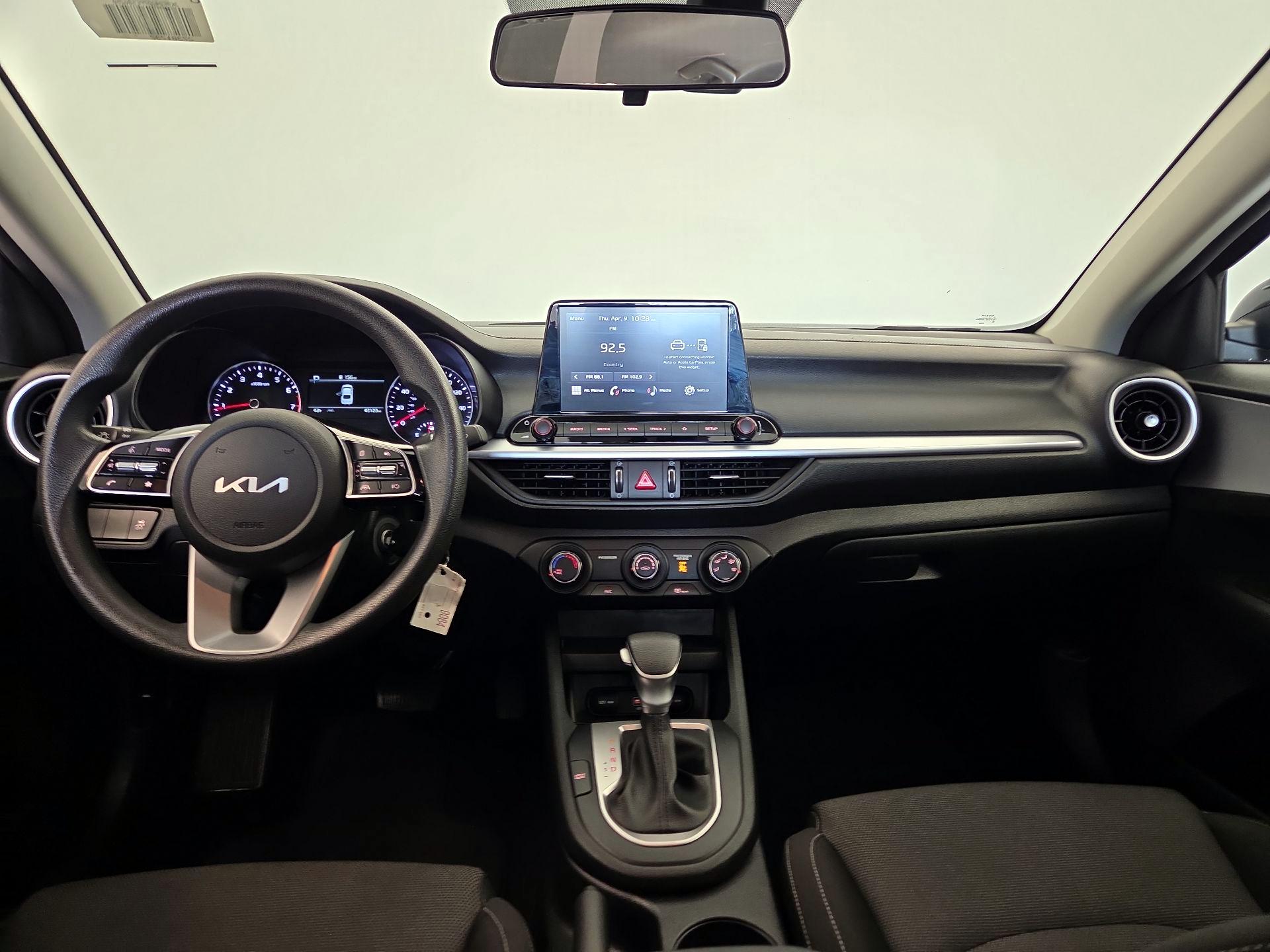 Thumbnail: 2023 Kia Forte - 9