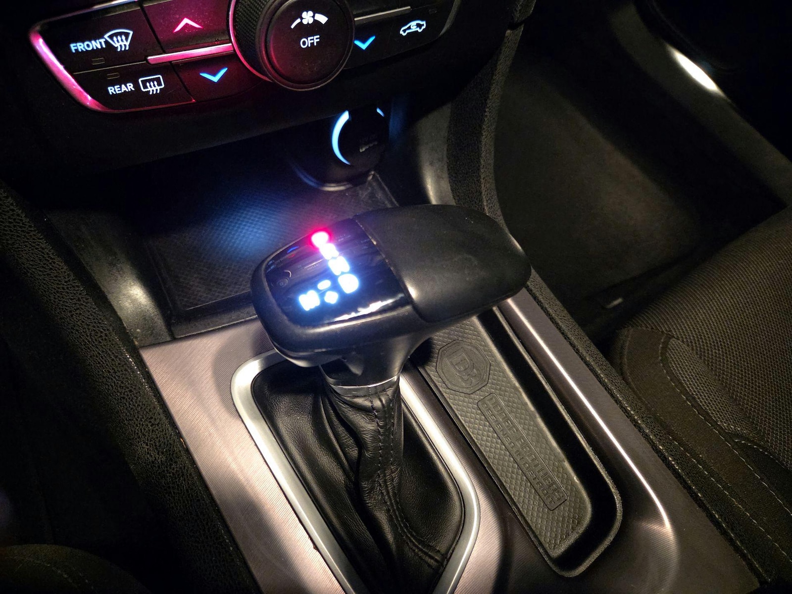 2022 Dodge Charger SXT - Photo 18