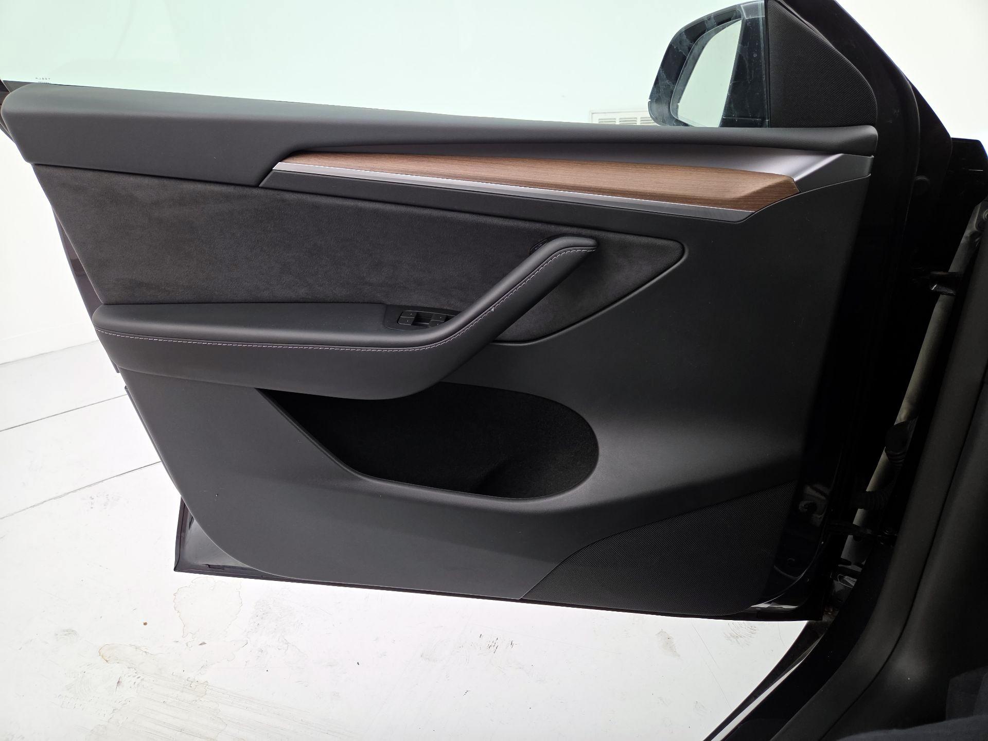 Thumbnail: 2024 Tesla Model Y - 12