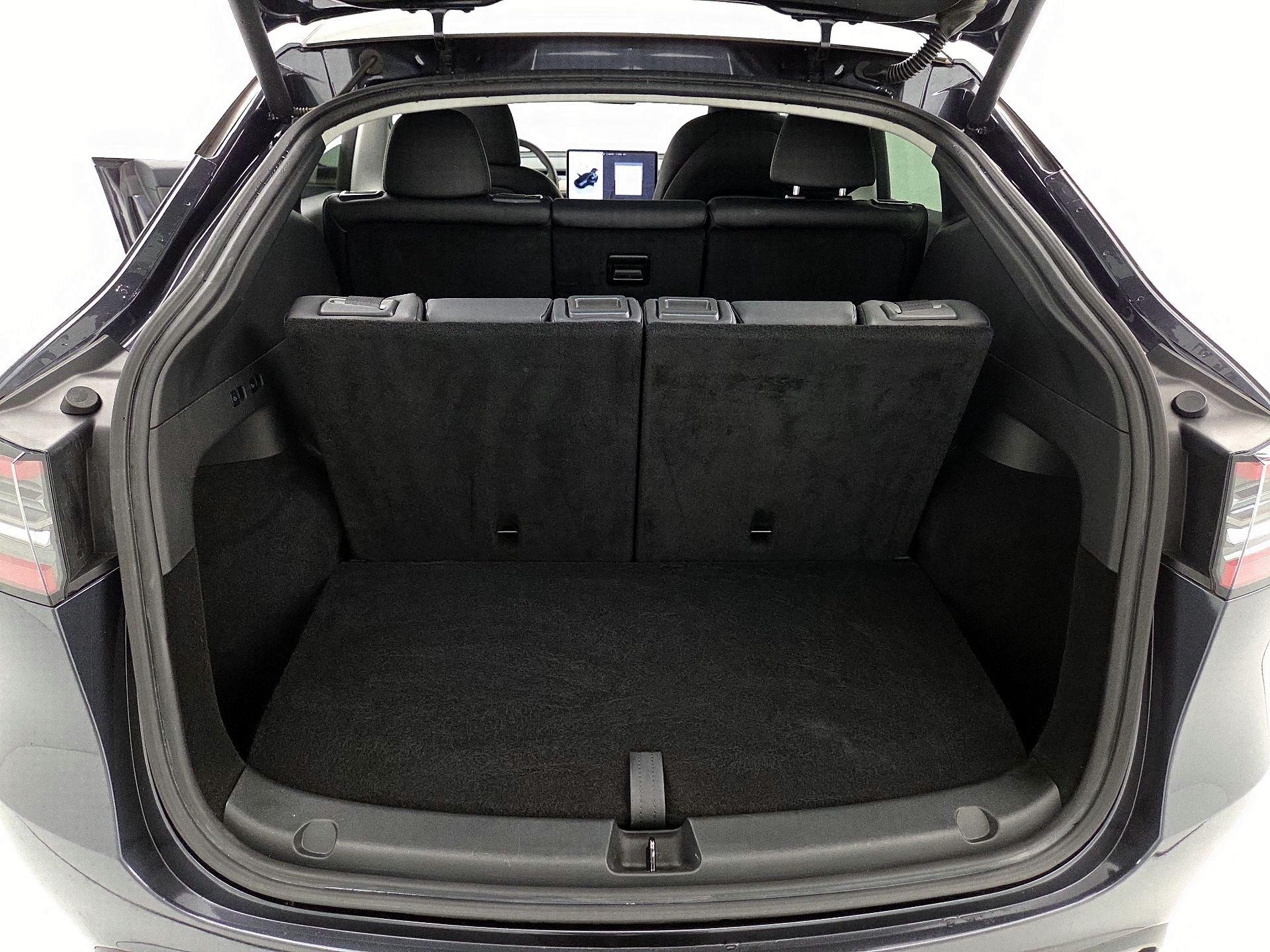 Thumbnail: 2024 Tesla Model Y - 19