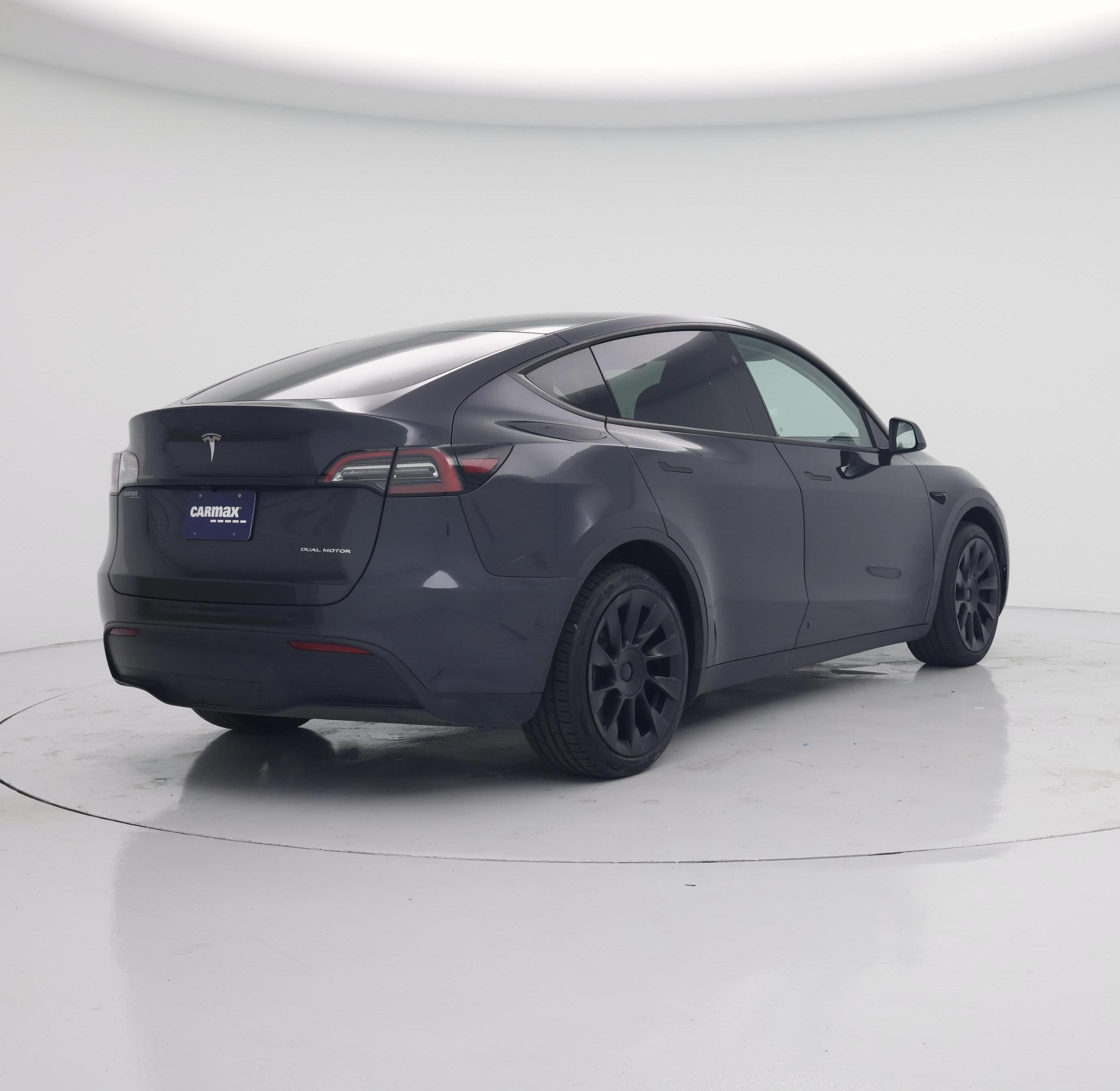 Thumbnail: 2024 Tesla Model Y - 8