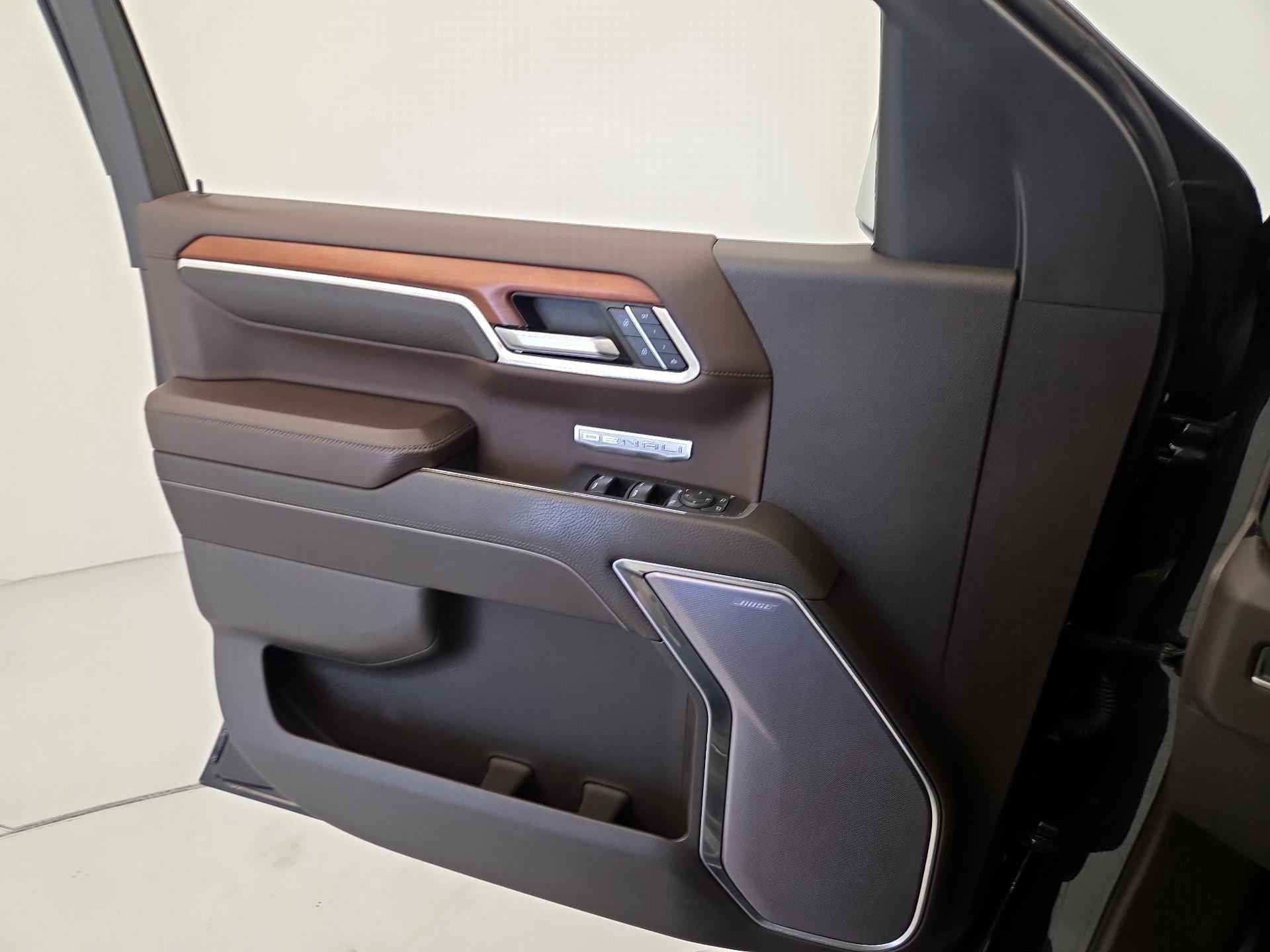 Thumbnail: 2023 GMC Sierra 1500 - 12