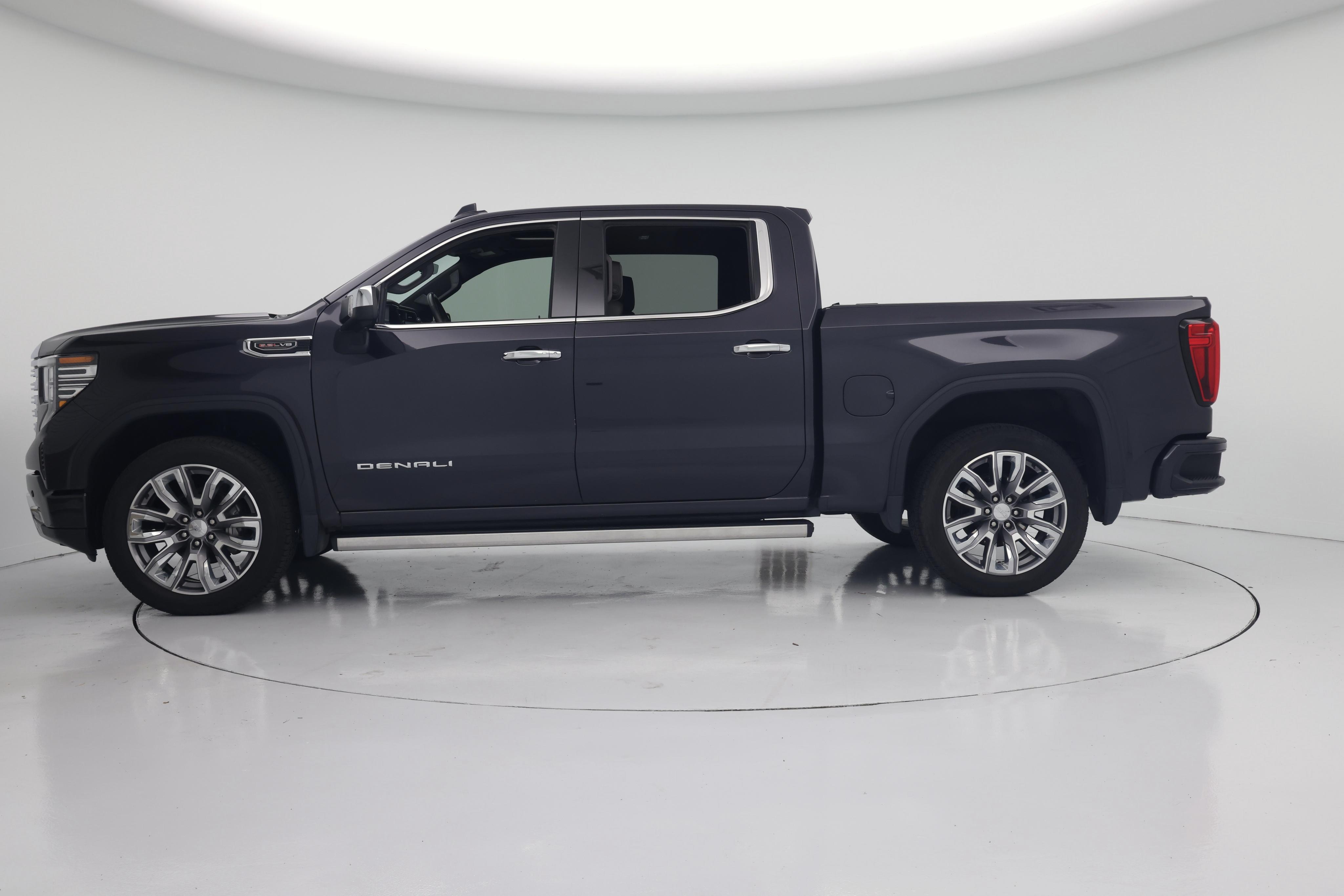 Thumbnail: 2023 GMC Sierra 1500 - 3