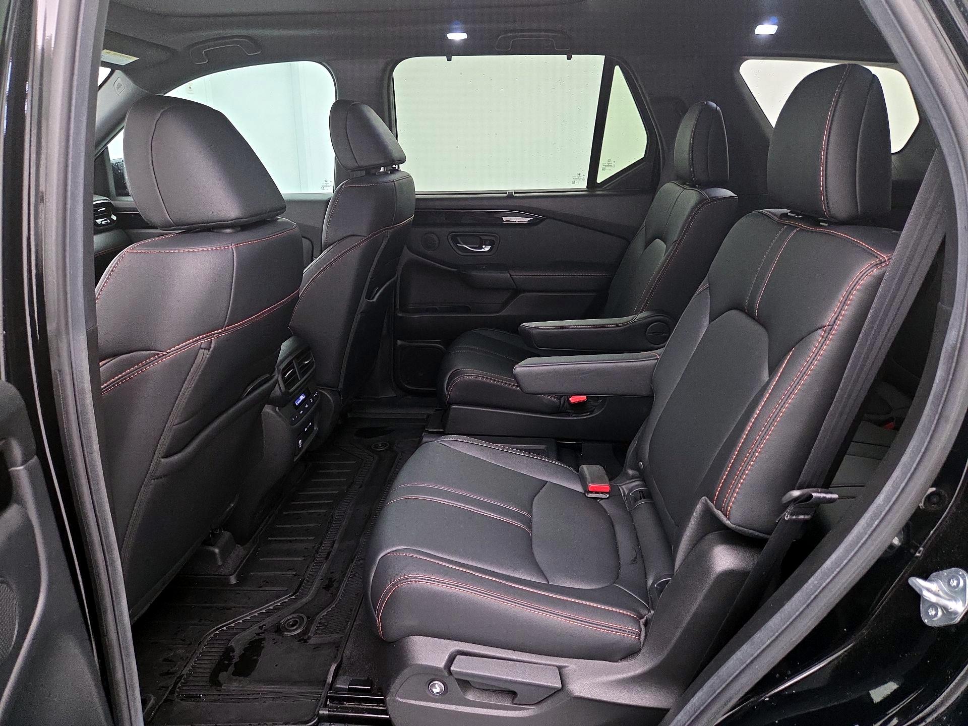 Thumbnail: 2025 Honda Pilot - 20