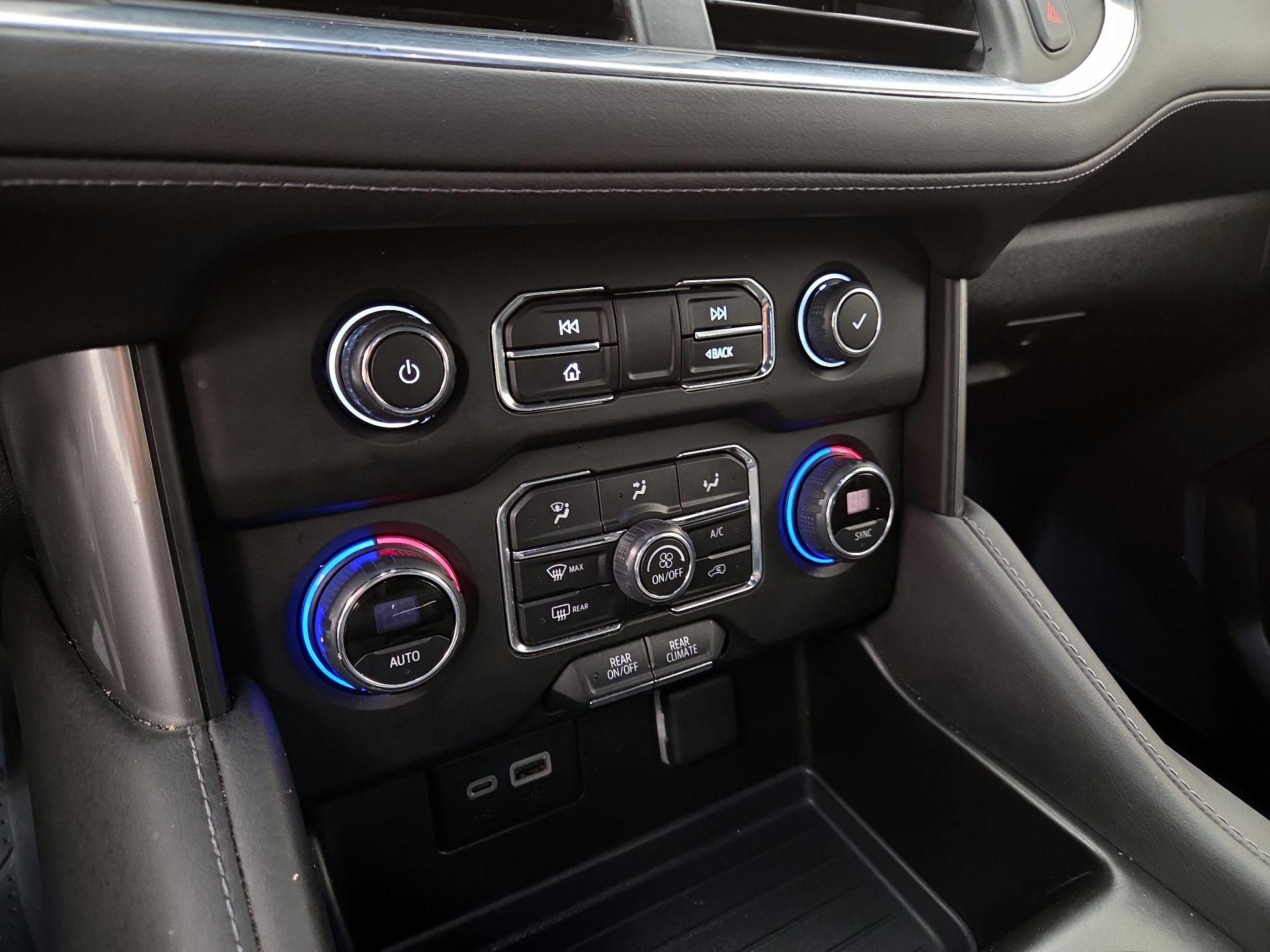 Thumbnail: 2024 Chevrolet Tahoe - 16