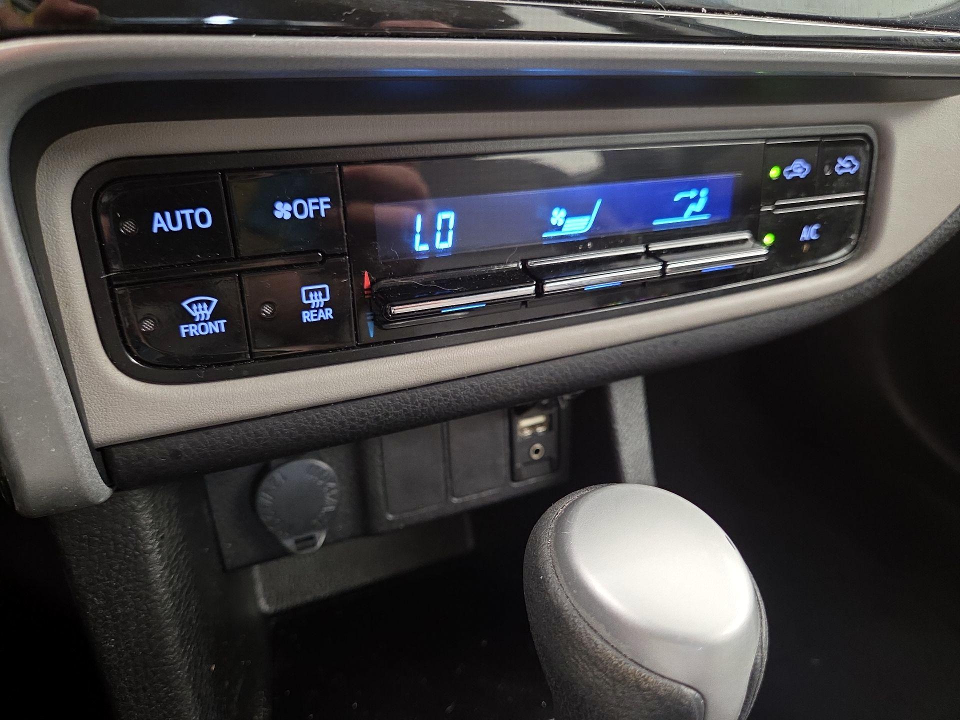 Thumbnail: 2019 Toyota Corolla - 16