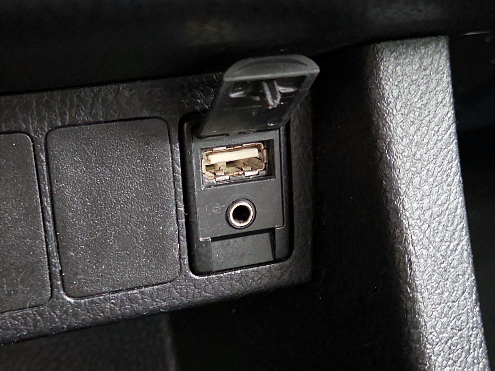 Thumbnail: 2019 Toyota Corolla - 18