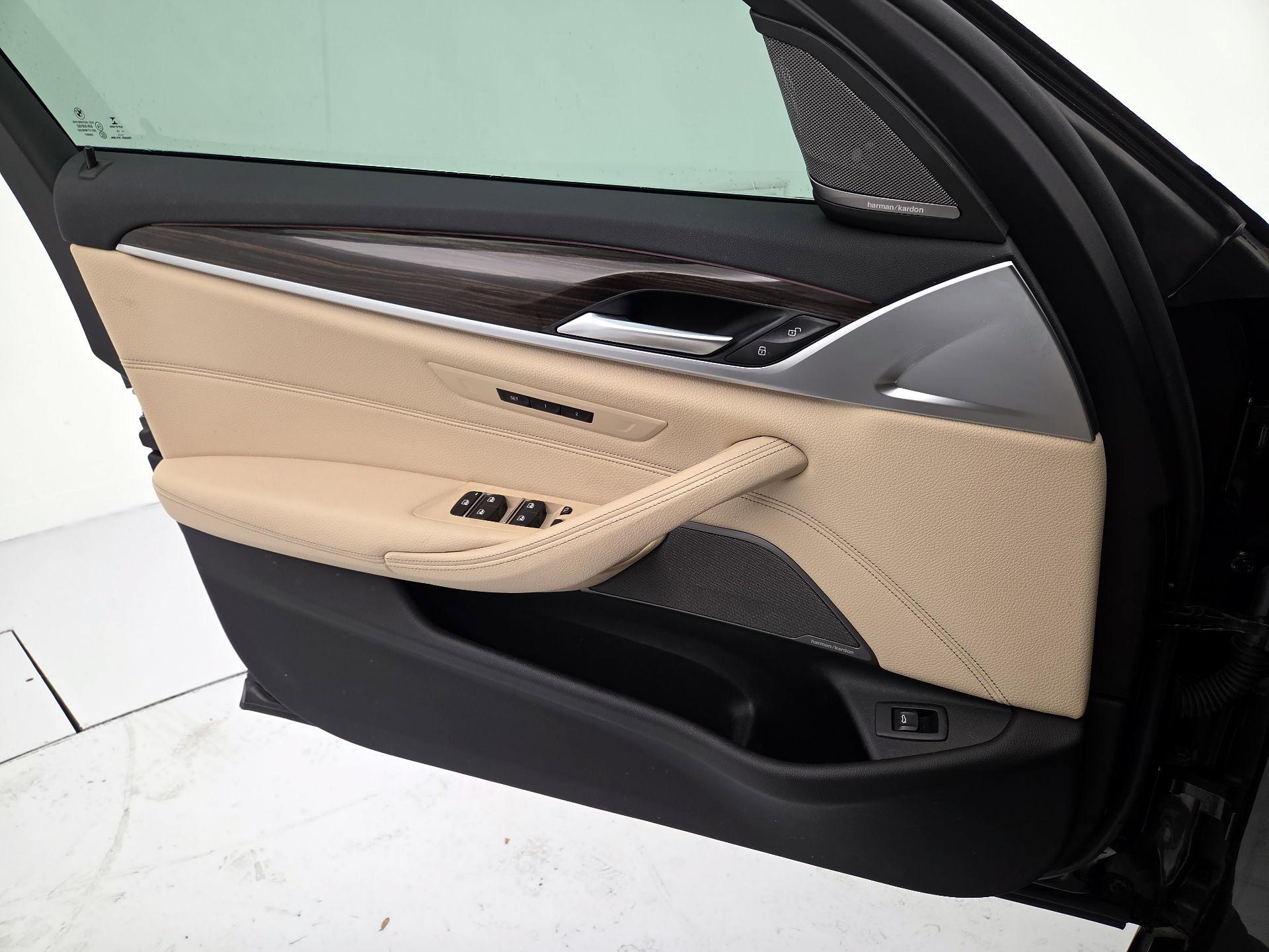 Thumbnail: 2019 BMW 5 Series - 12